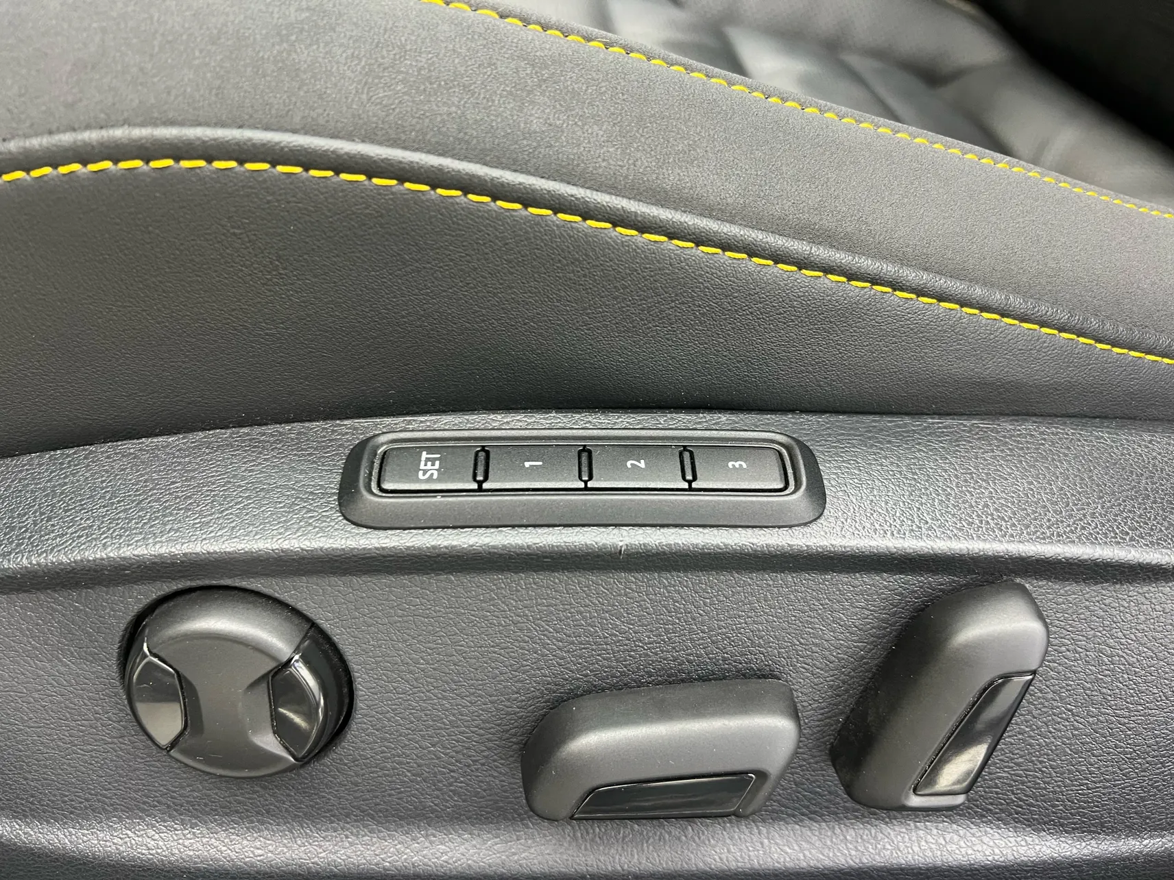 Volkswagen CC, 2024 28