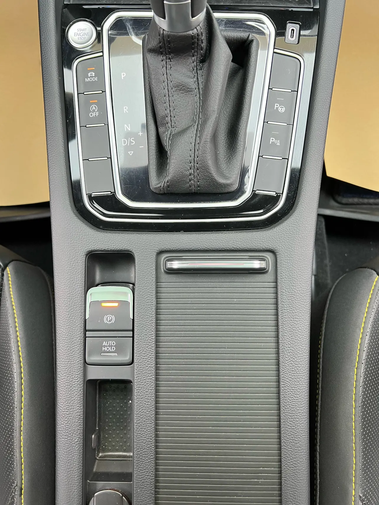 Volkswagen CC, 2024 23