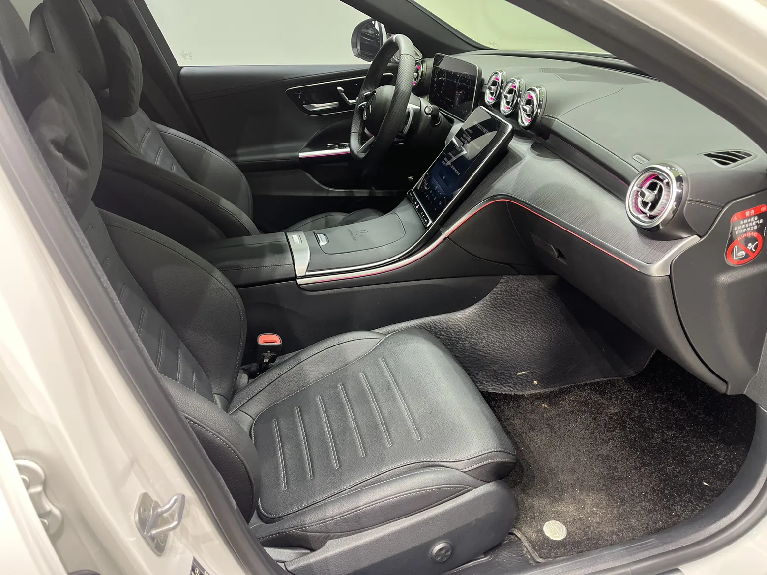 Mercedes-Benz C 200 L, 2025 16
