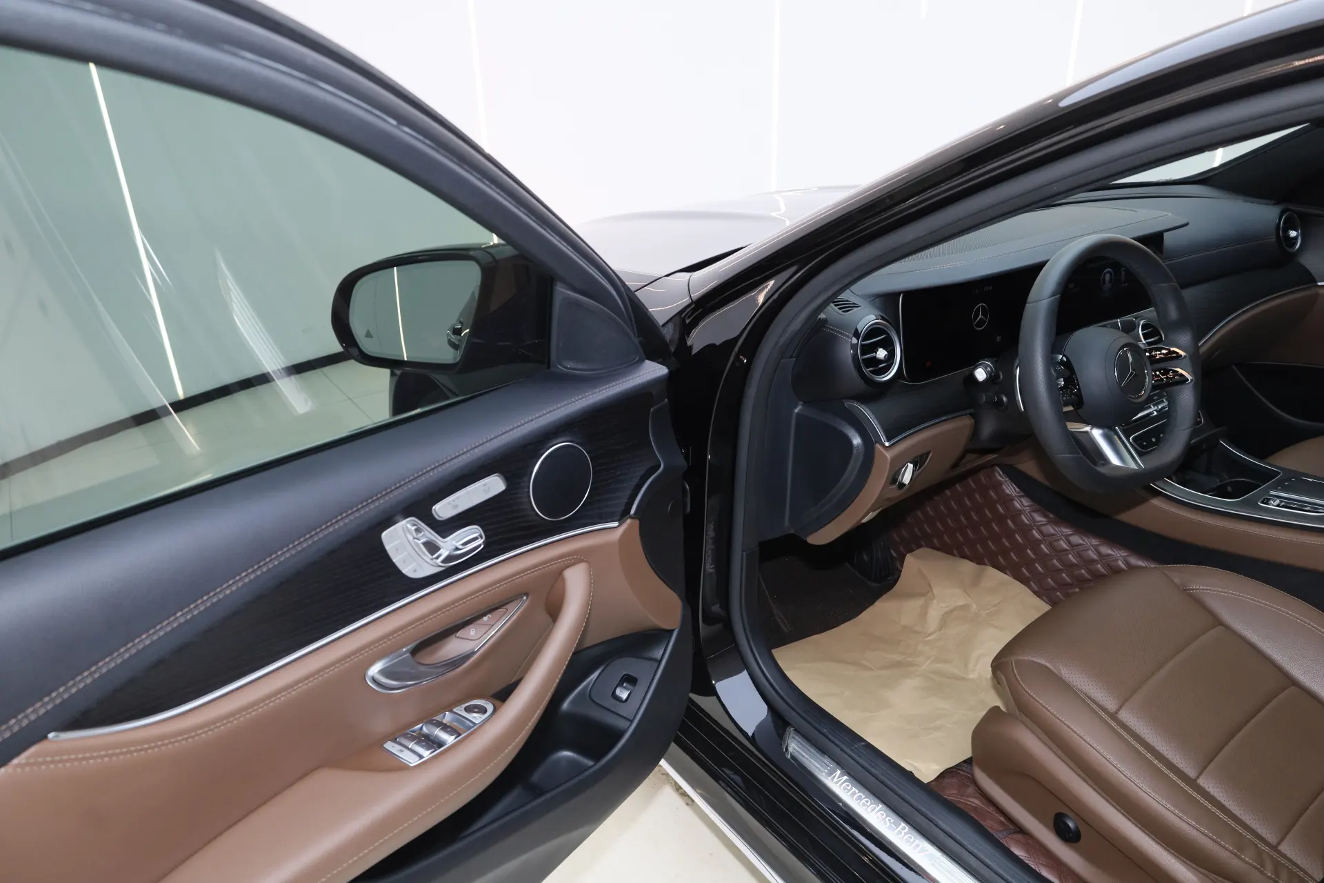 Mercedes-Benz E 300 L, 2021 31