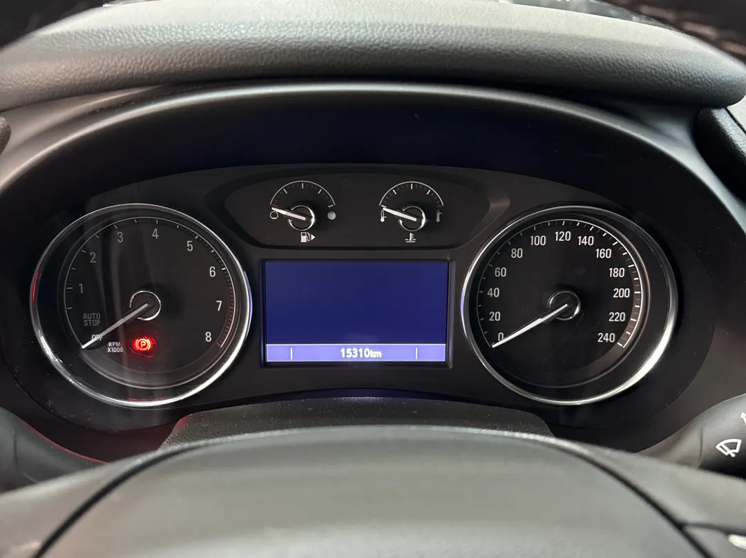 Buick LaCrosse, 2022 11
