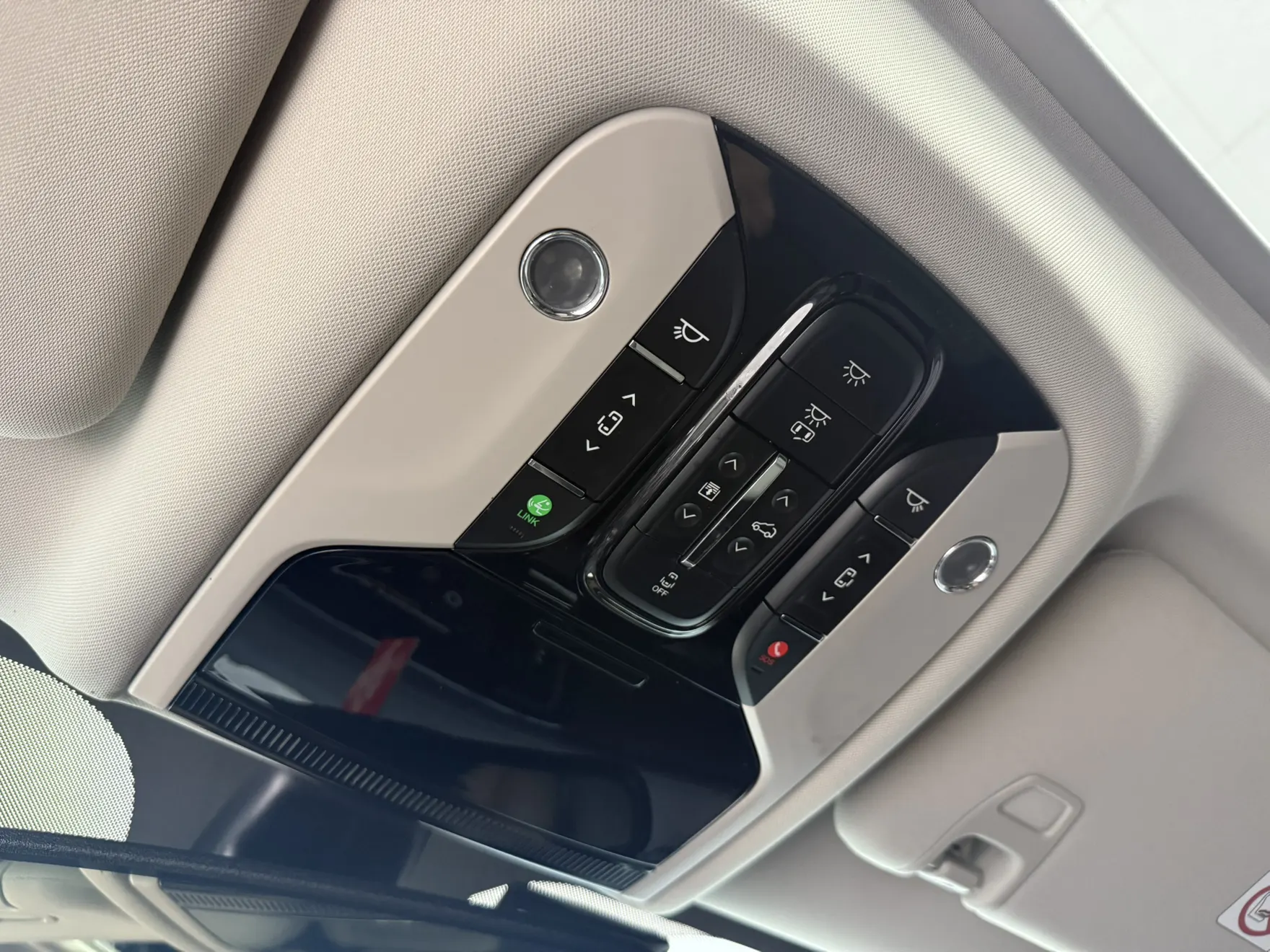 Trumpchi M8, 2021 11