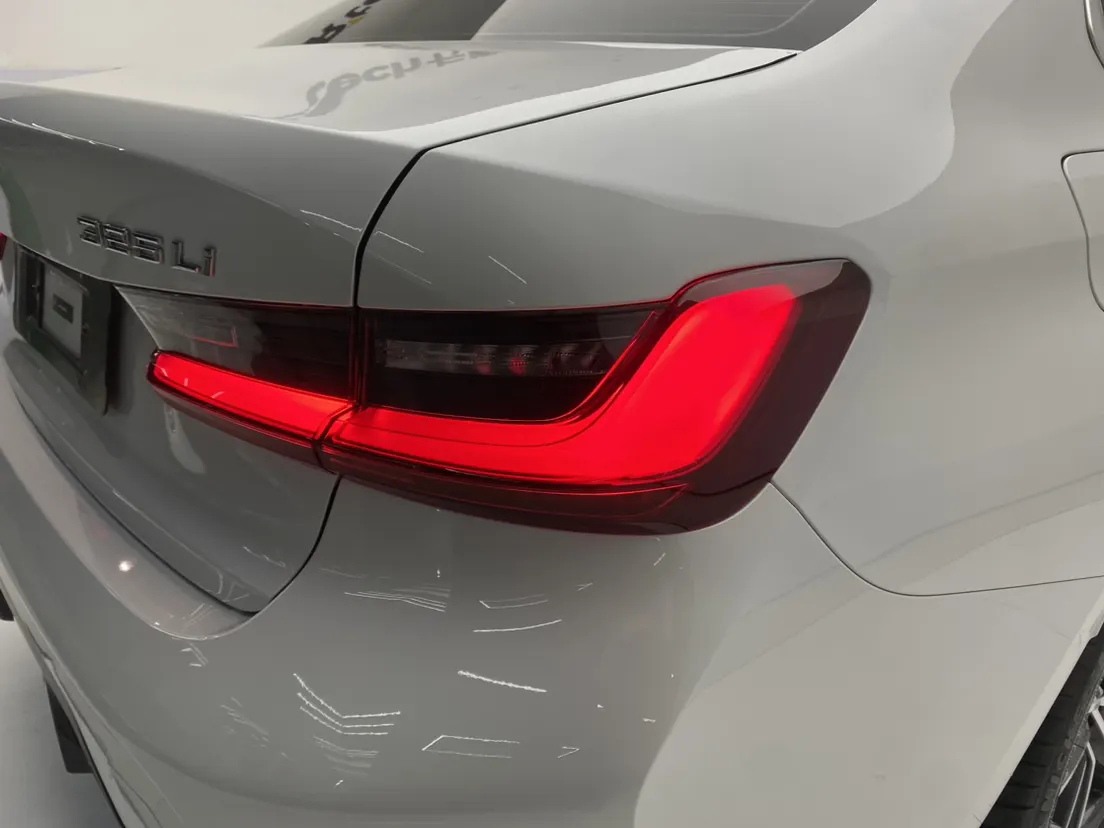 BMW 325Li, 2025 10