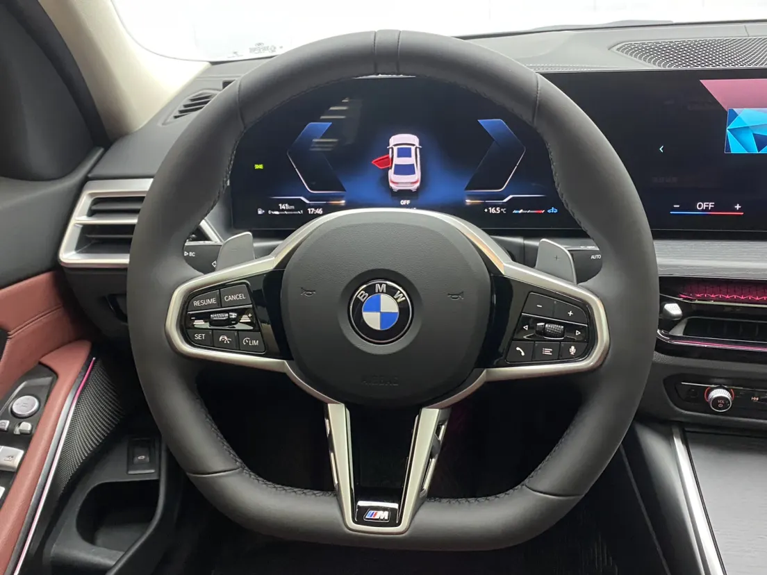 BMW 325Li, 2025 15