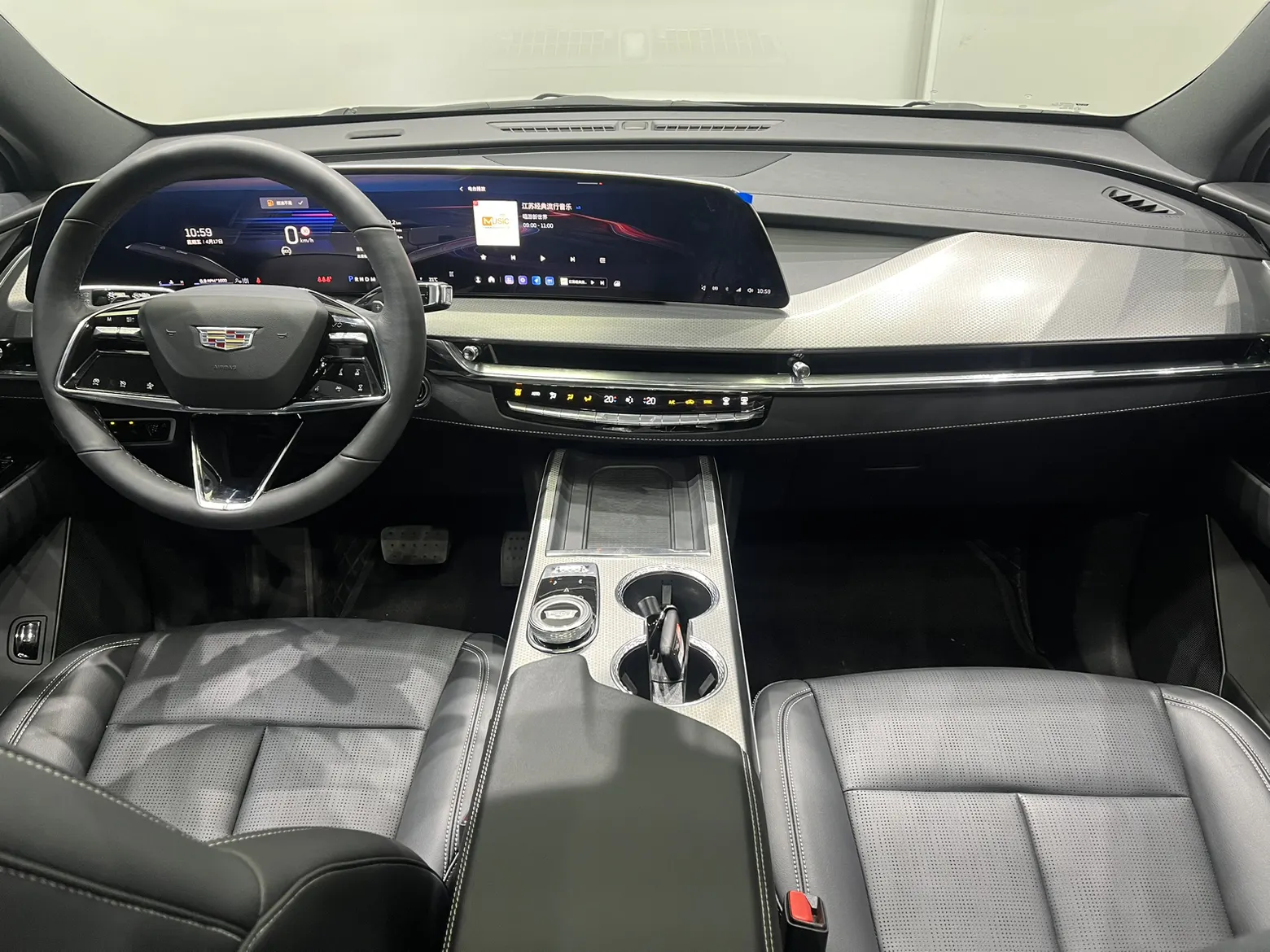 Cadillac XT5, 2025 11
