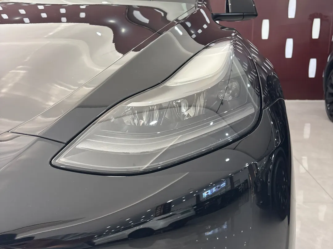 Tesla Model Y, 2022 11