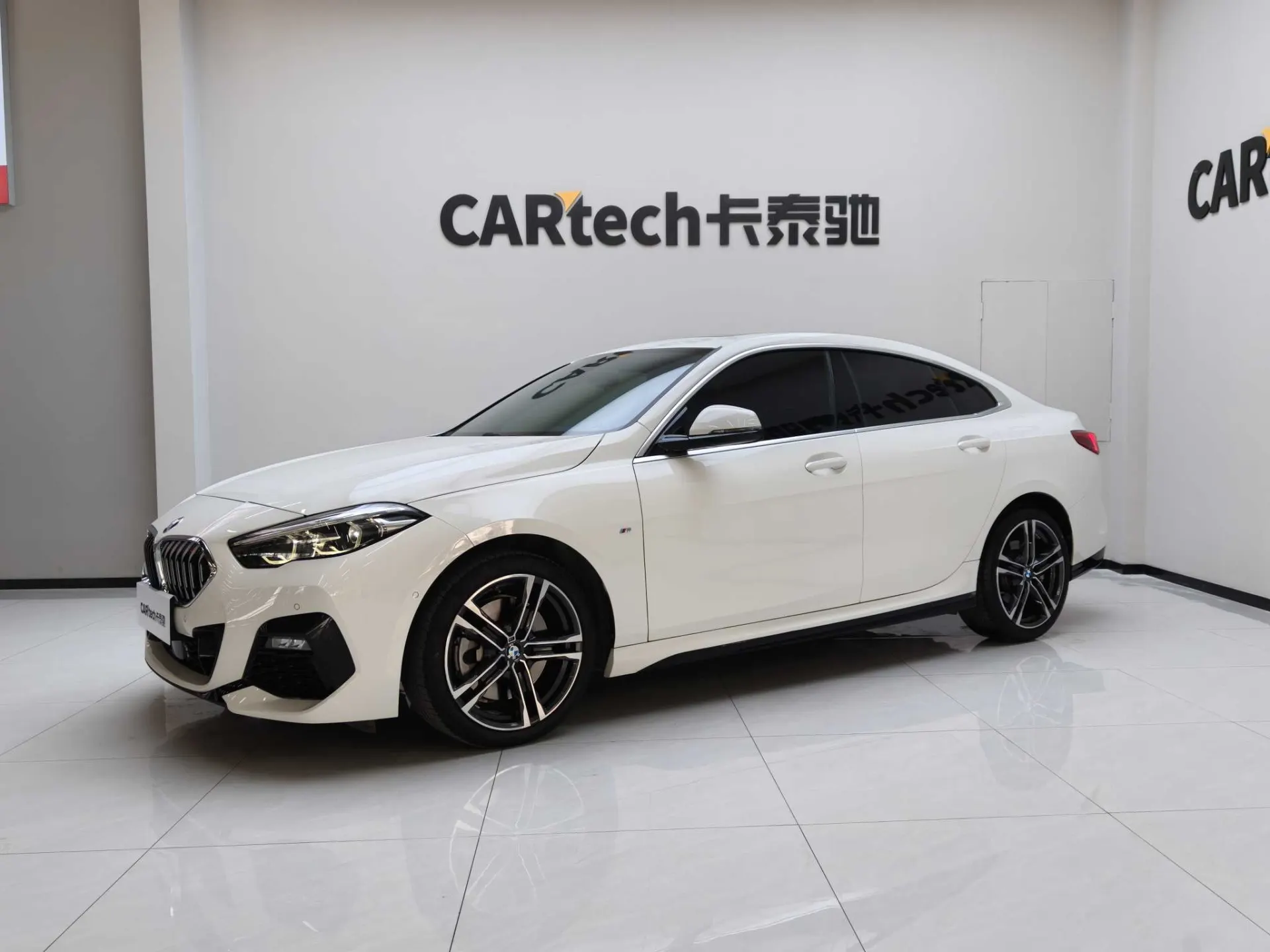BMW 225i