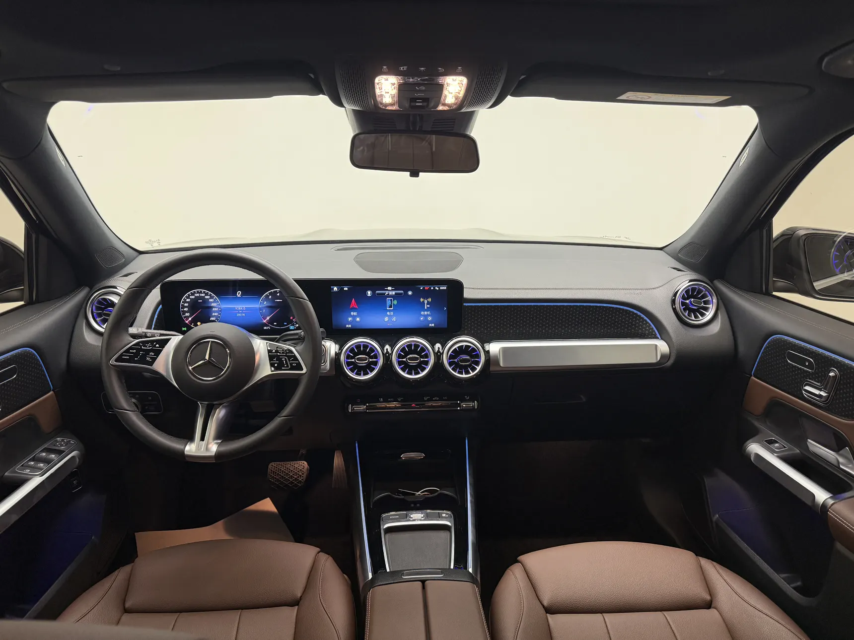 Mercedes-Benz GLB, 2024 11