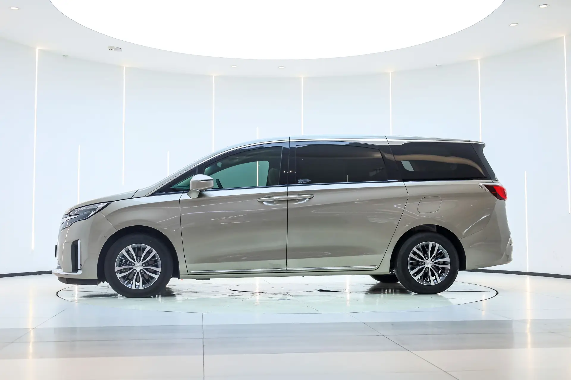 Buick GL8, 2024 8