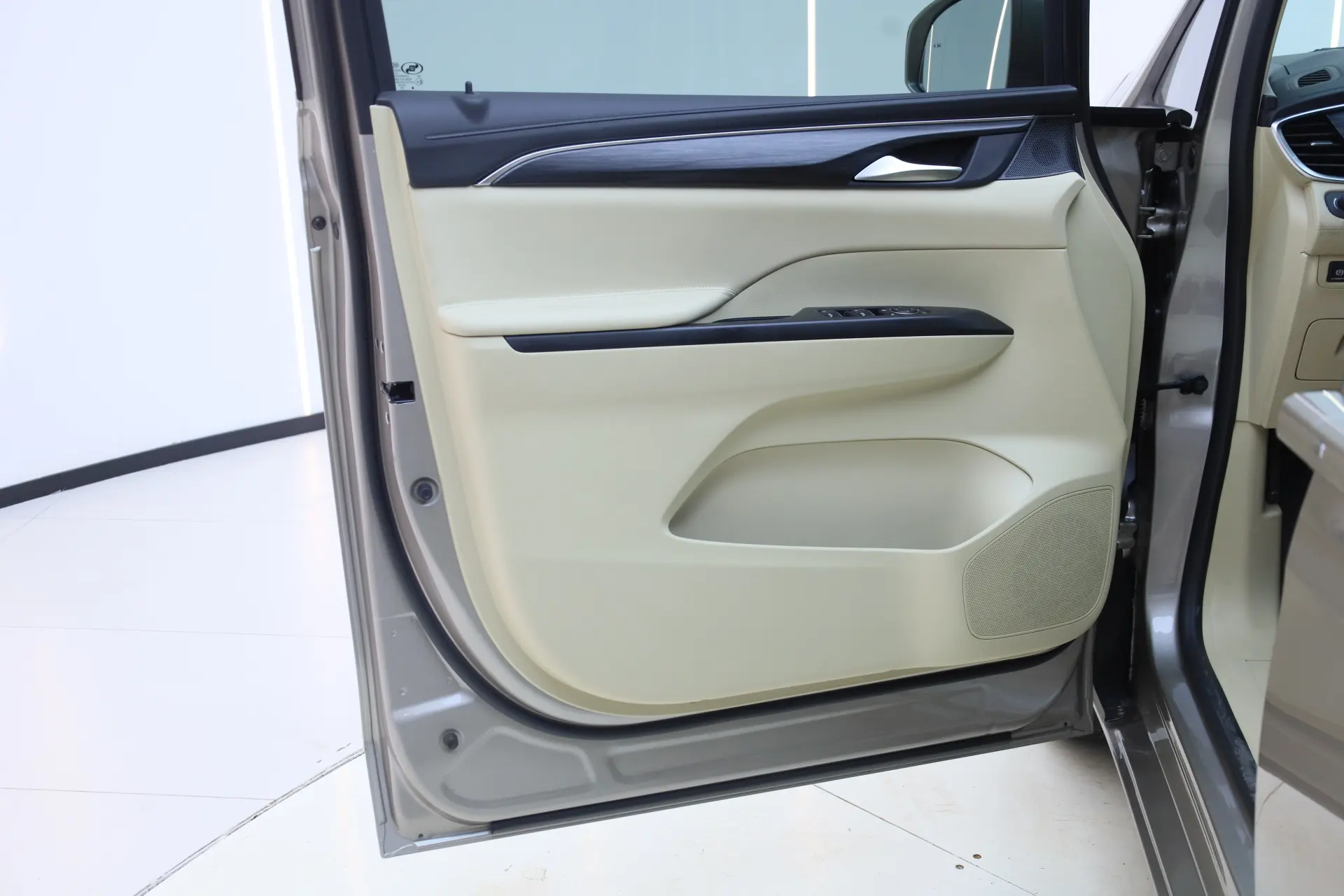Buick GL8, 2024 27