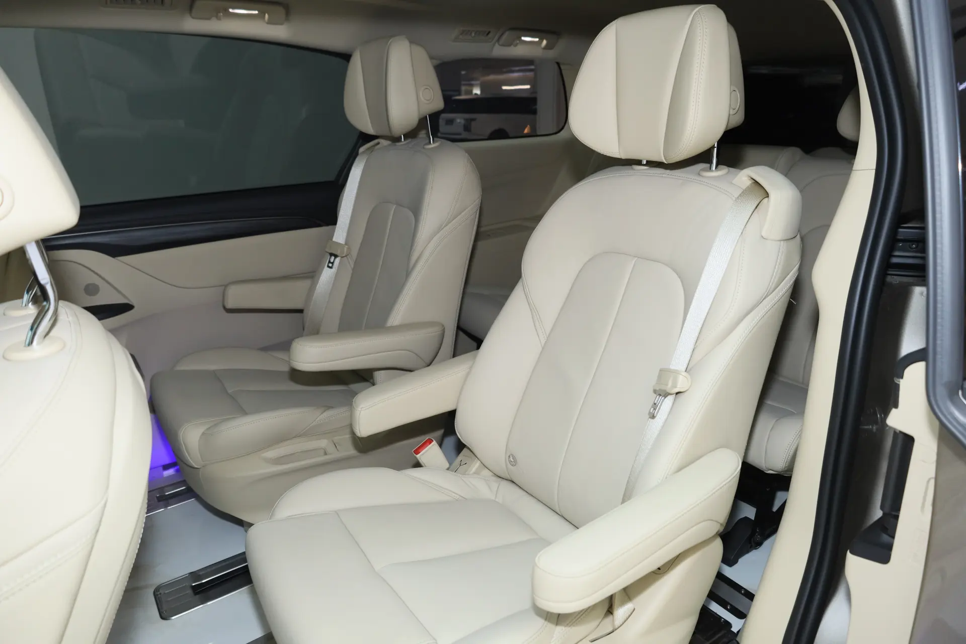 Buick GL8, 2024 23