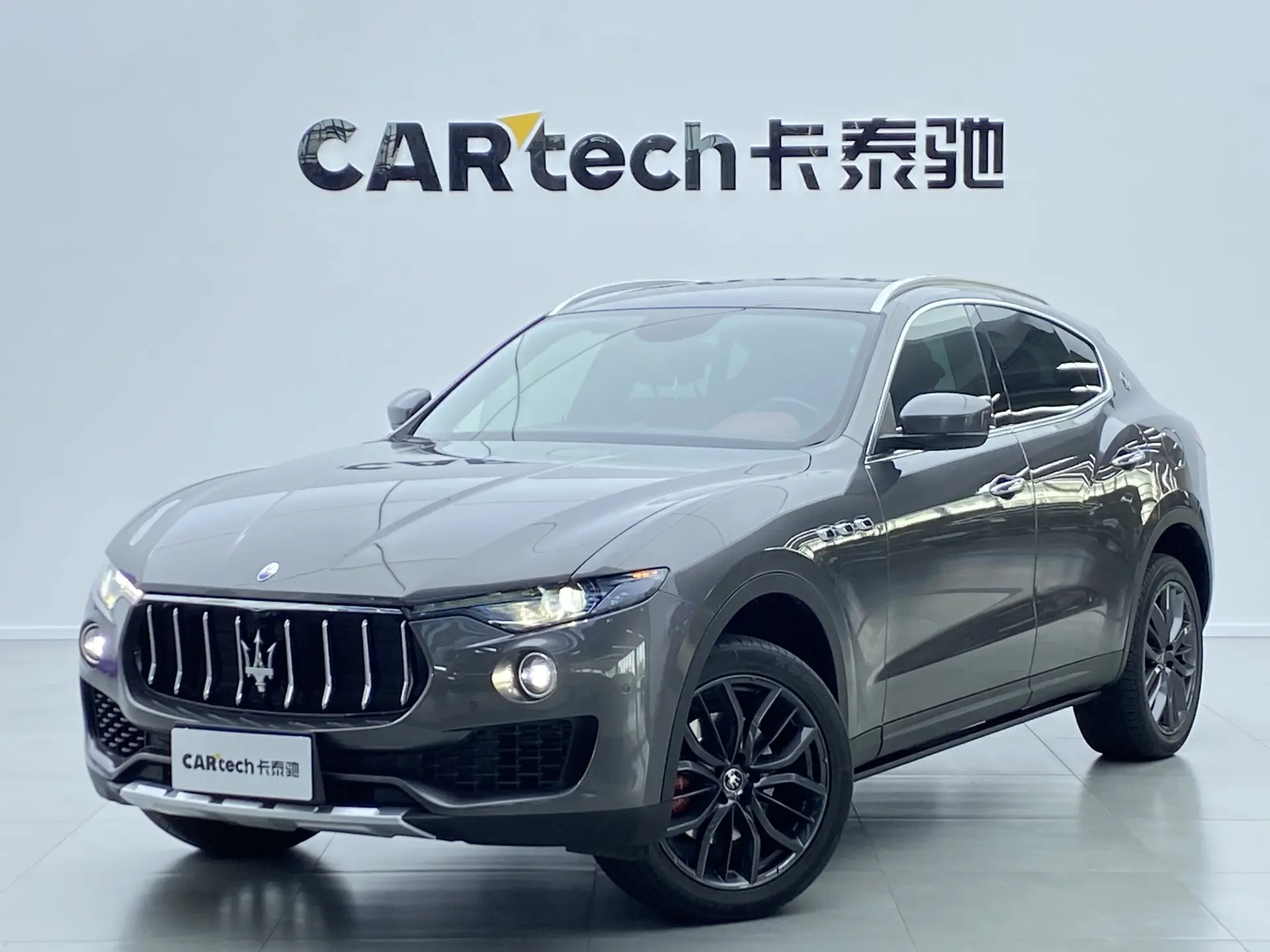 Maserati Levante, 2021 все фото
