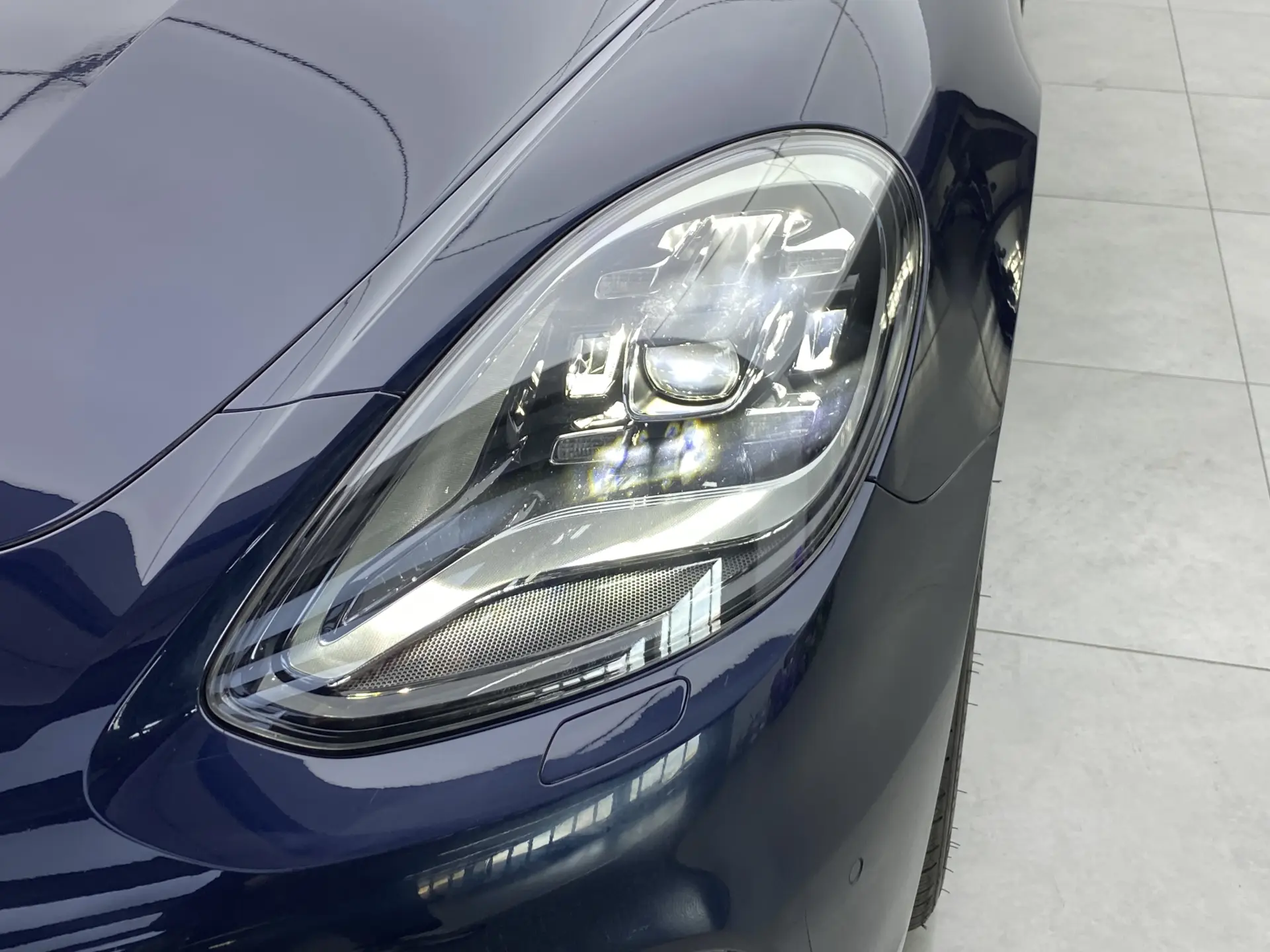 Porsche Panamera, 2018 11