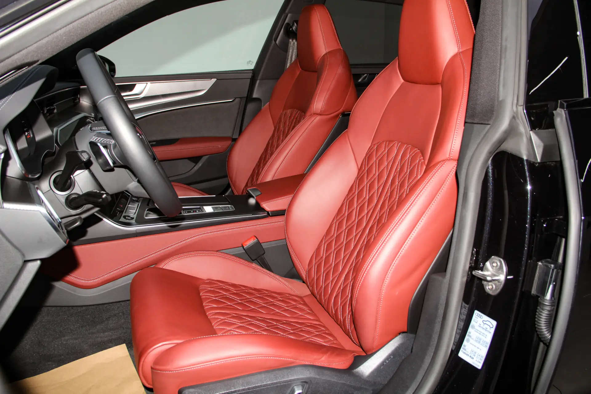 Audi A7L 45 TFSI, 2025 17