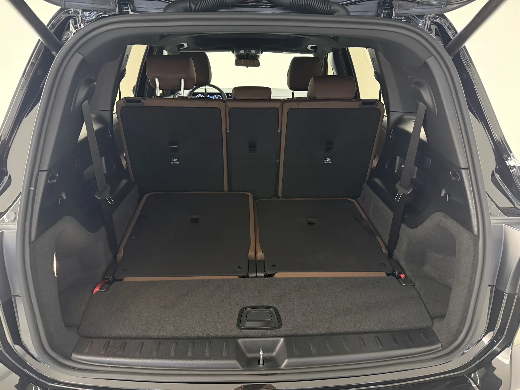 Mercedes-Benz GLB, 2024 10