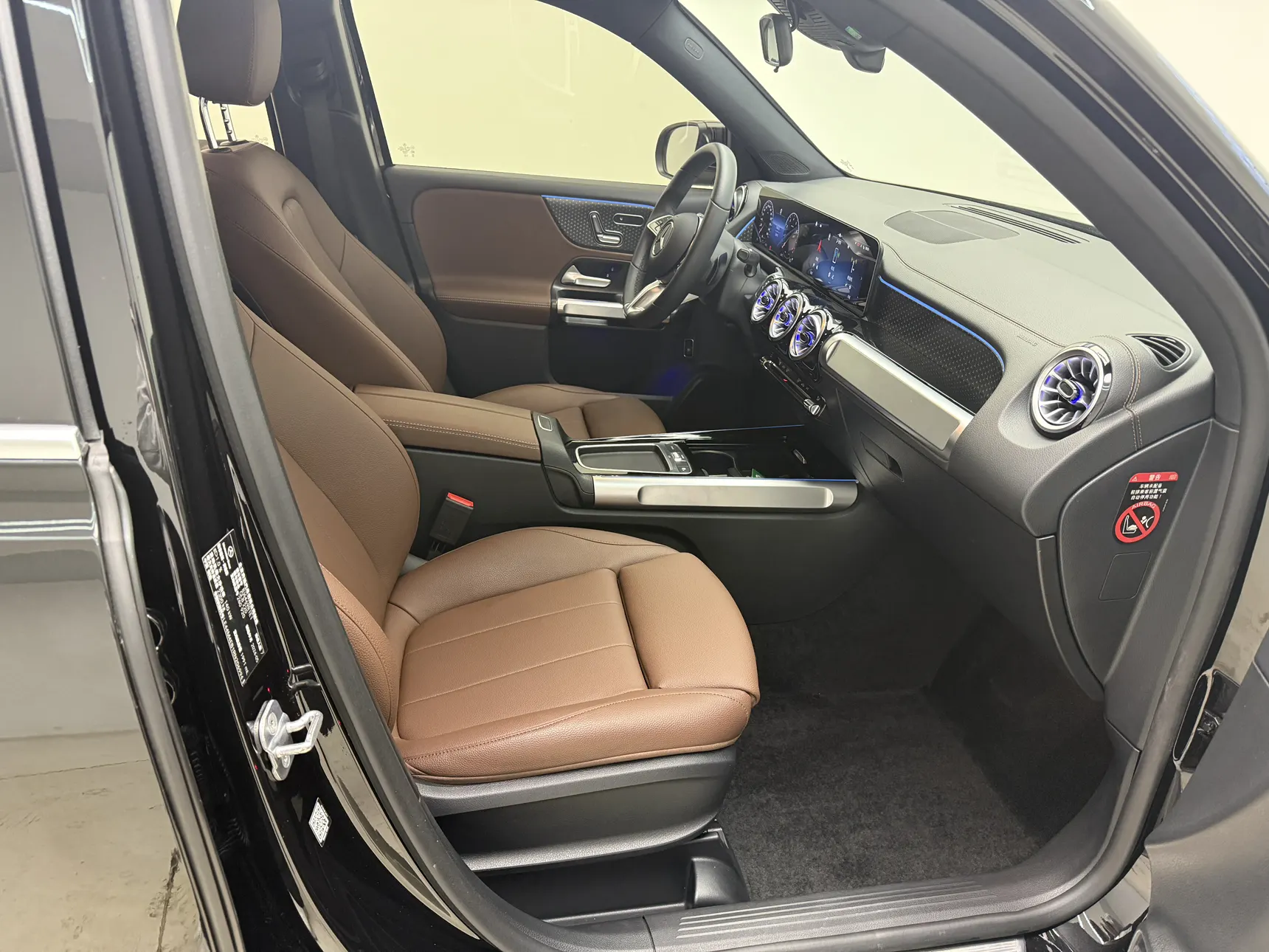 Mercedes-Benz GLB, 2024 16