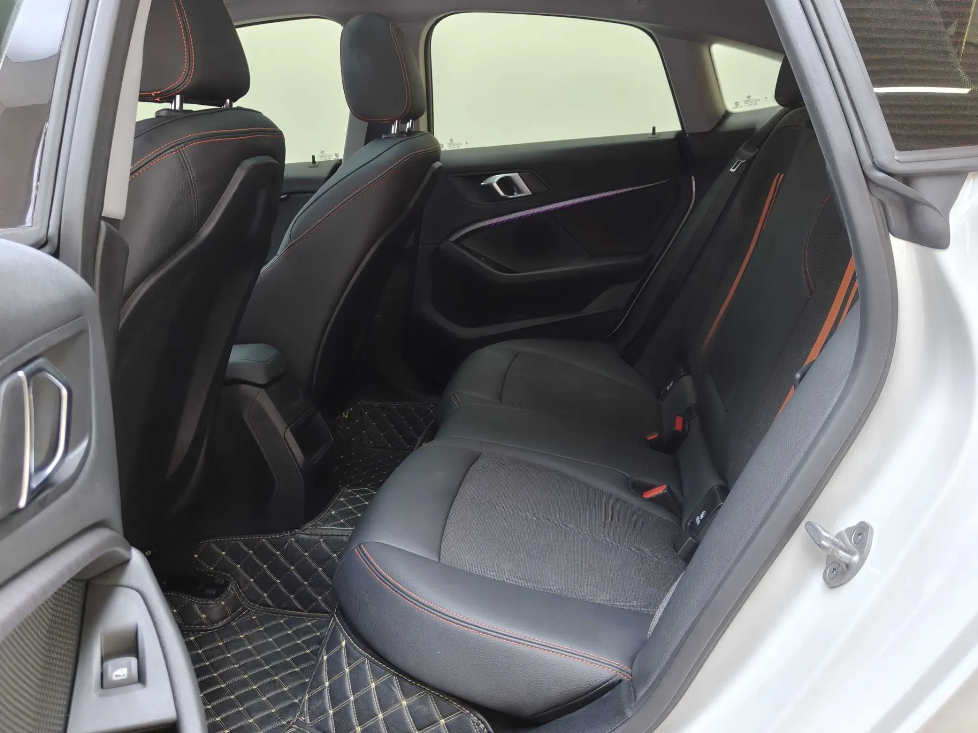 BMW 225i, 2024 17