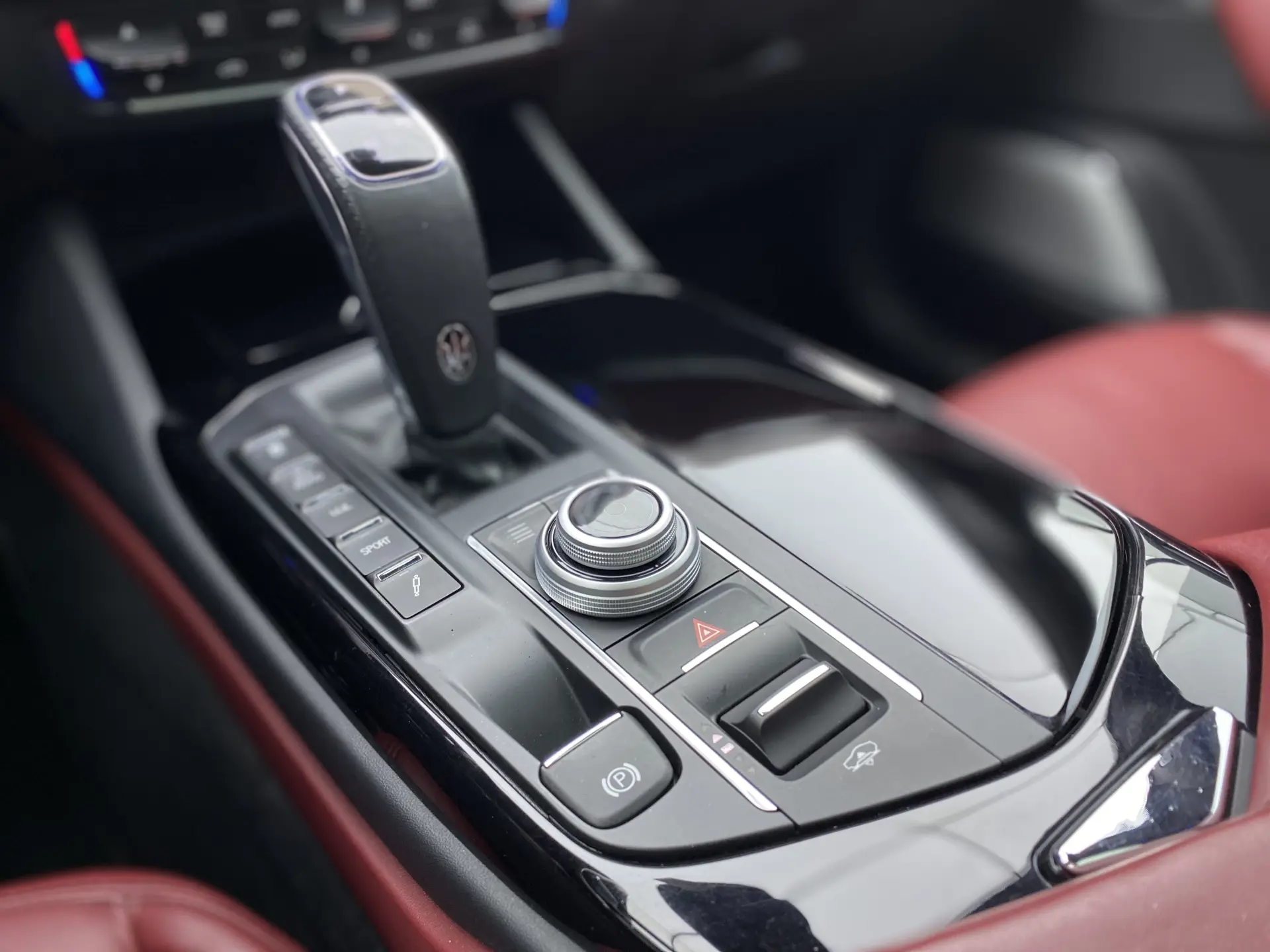 Maserati Levante, 2021 19