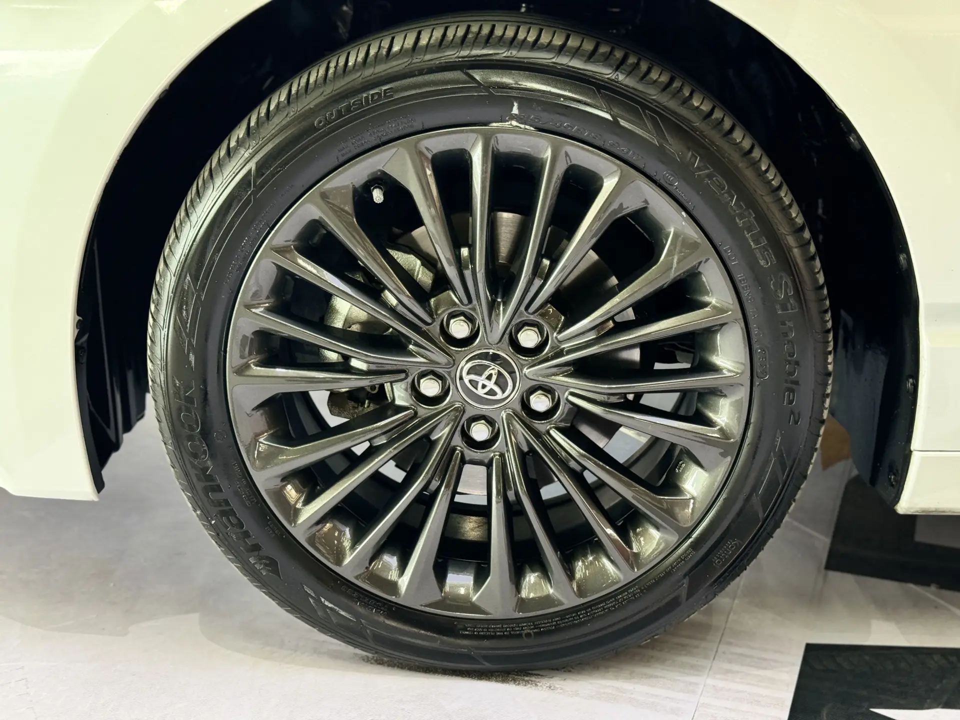 Toyota Avalon, 2022 11