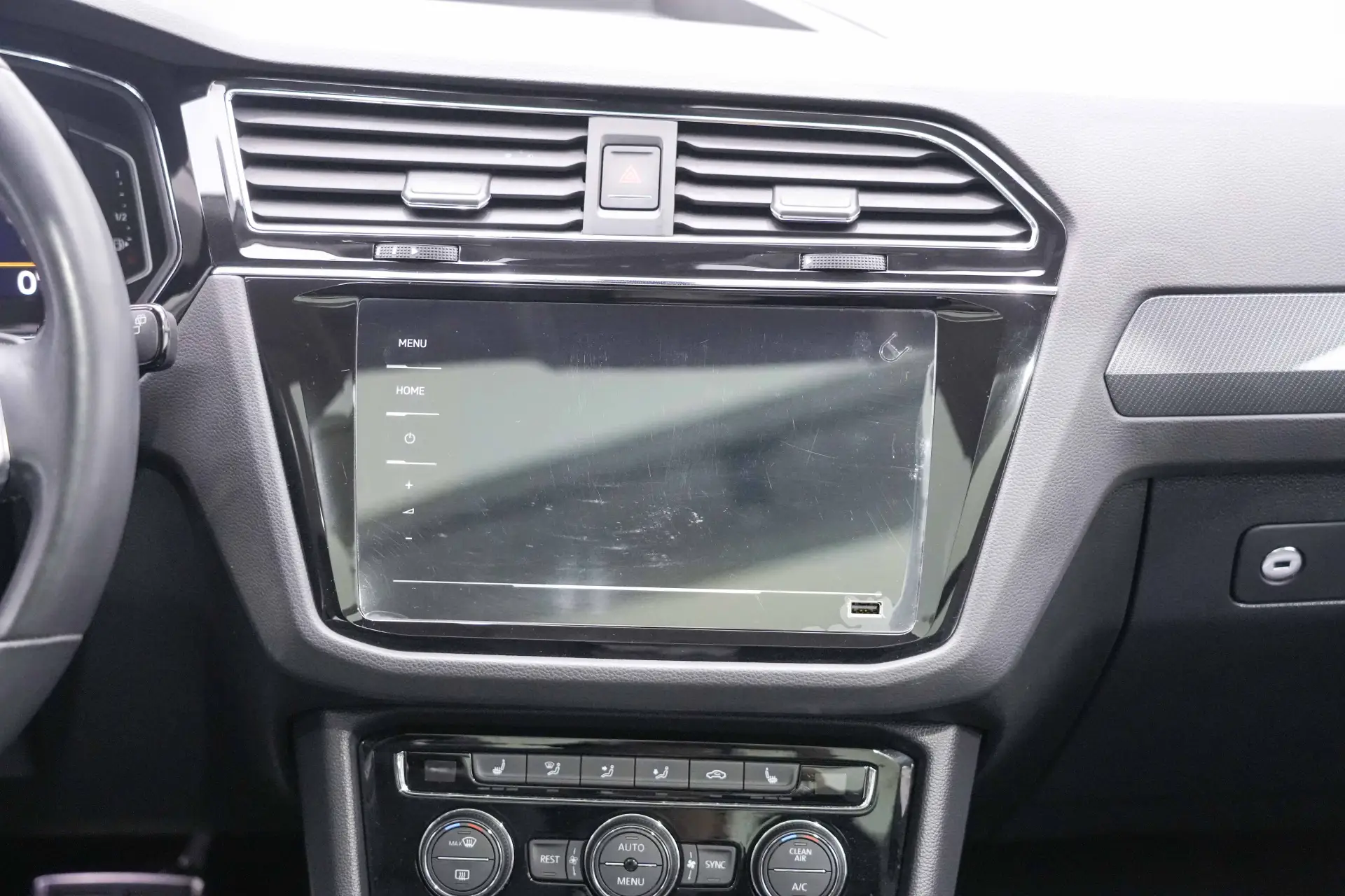 Volkswagen Tiguan L, 2020 24