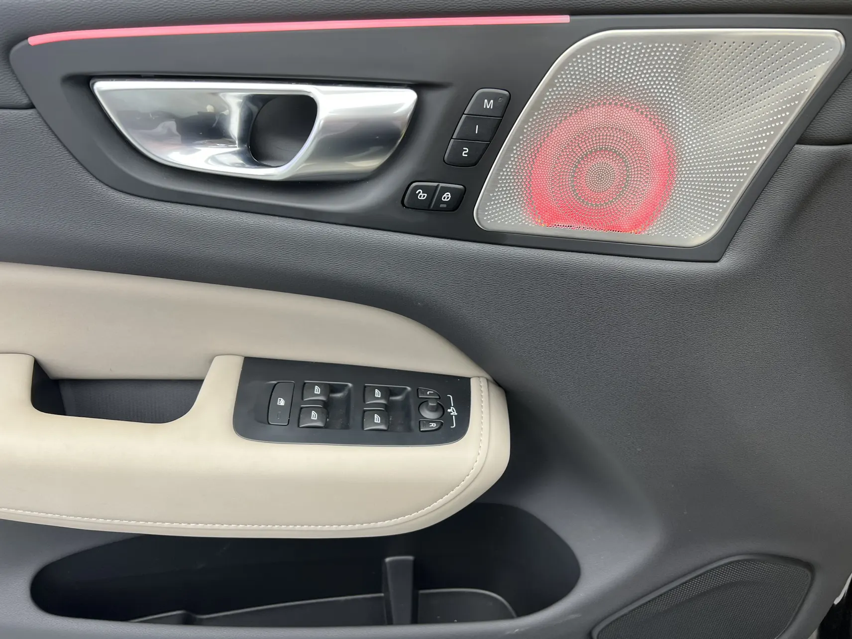 Volvo XC60, 2025 17