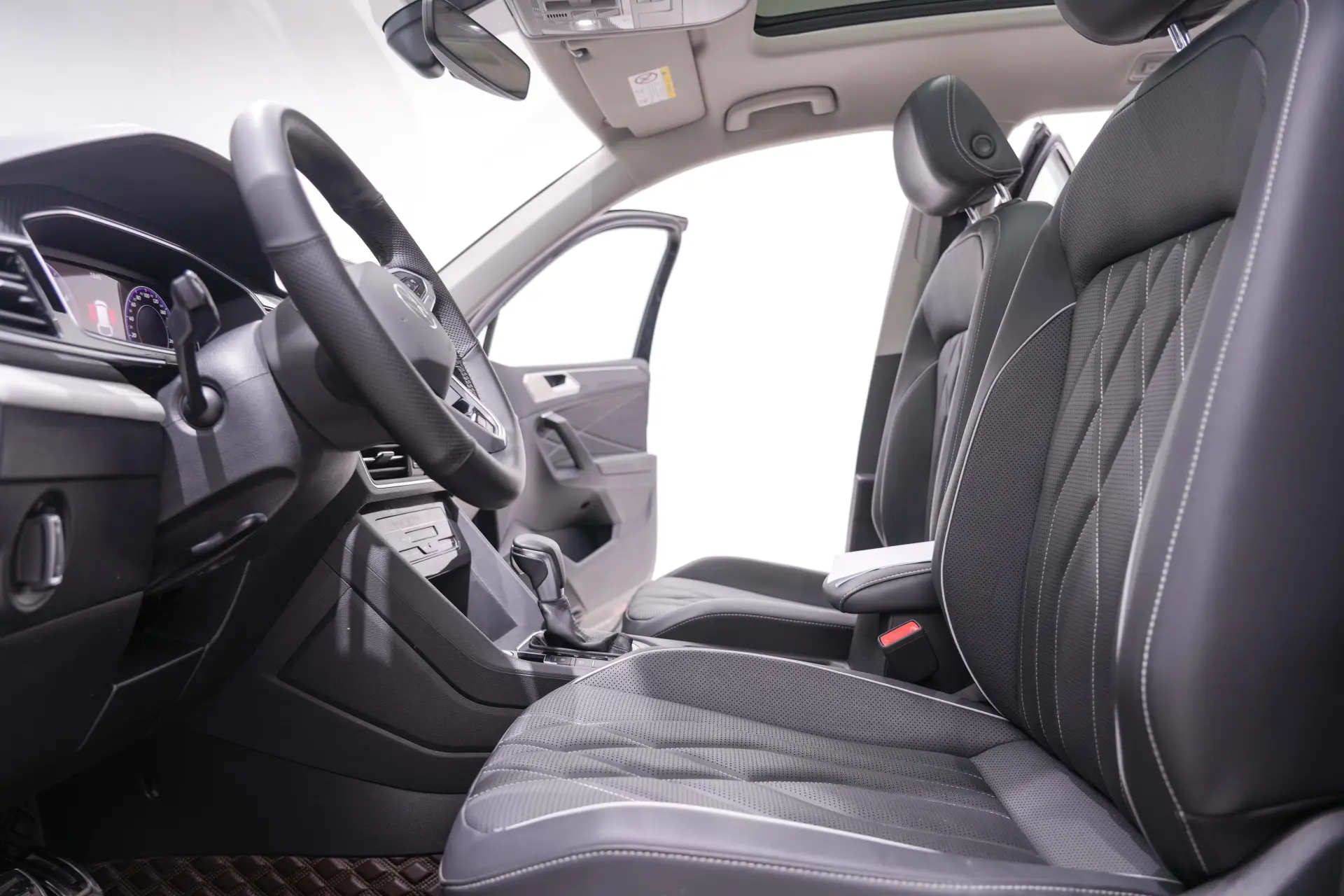 Volkswagen Tiguan L, 2024 19