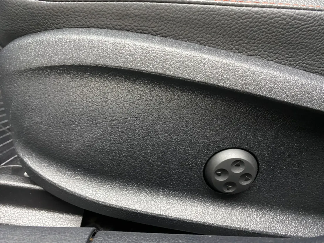 Mercedes-Benz A 200 L, 2025 25