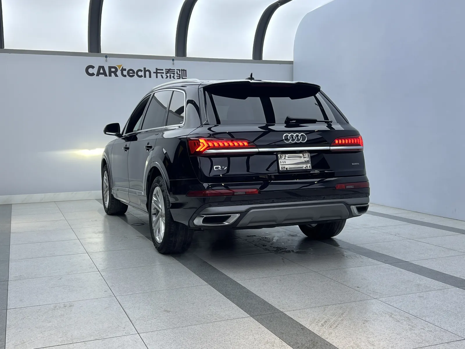 Audi Q7 55 TFSI, 2021 4