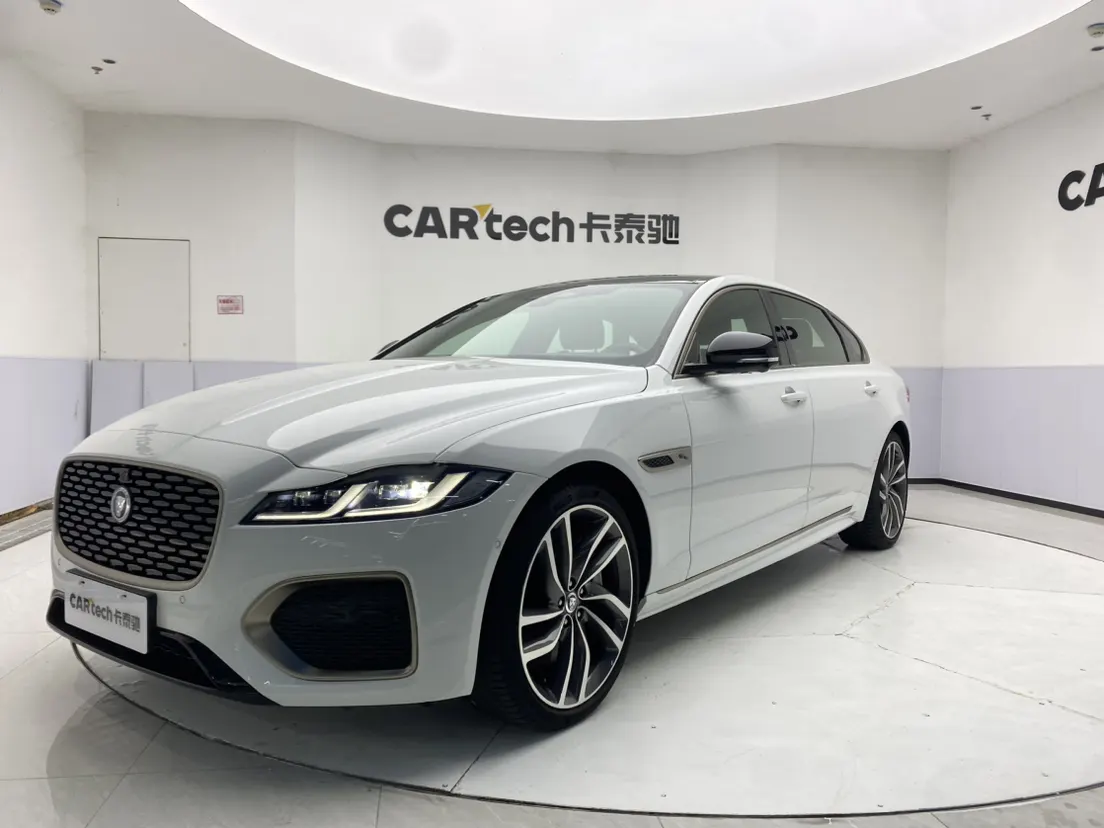 Jaguar XFL
