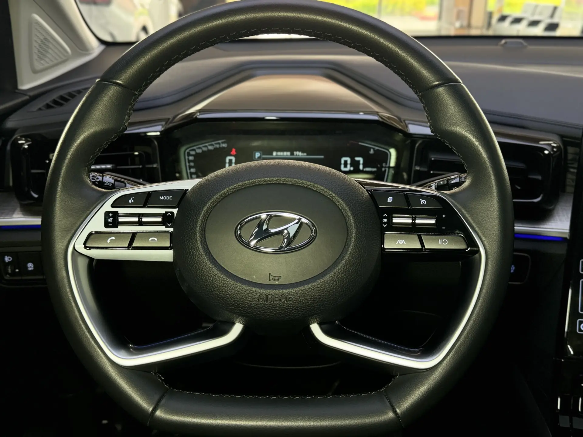 Hyundai Custo, 2024 14
