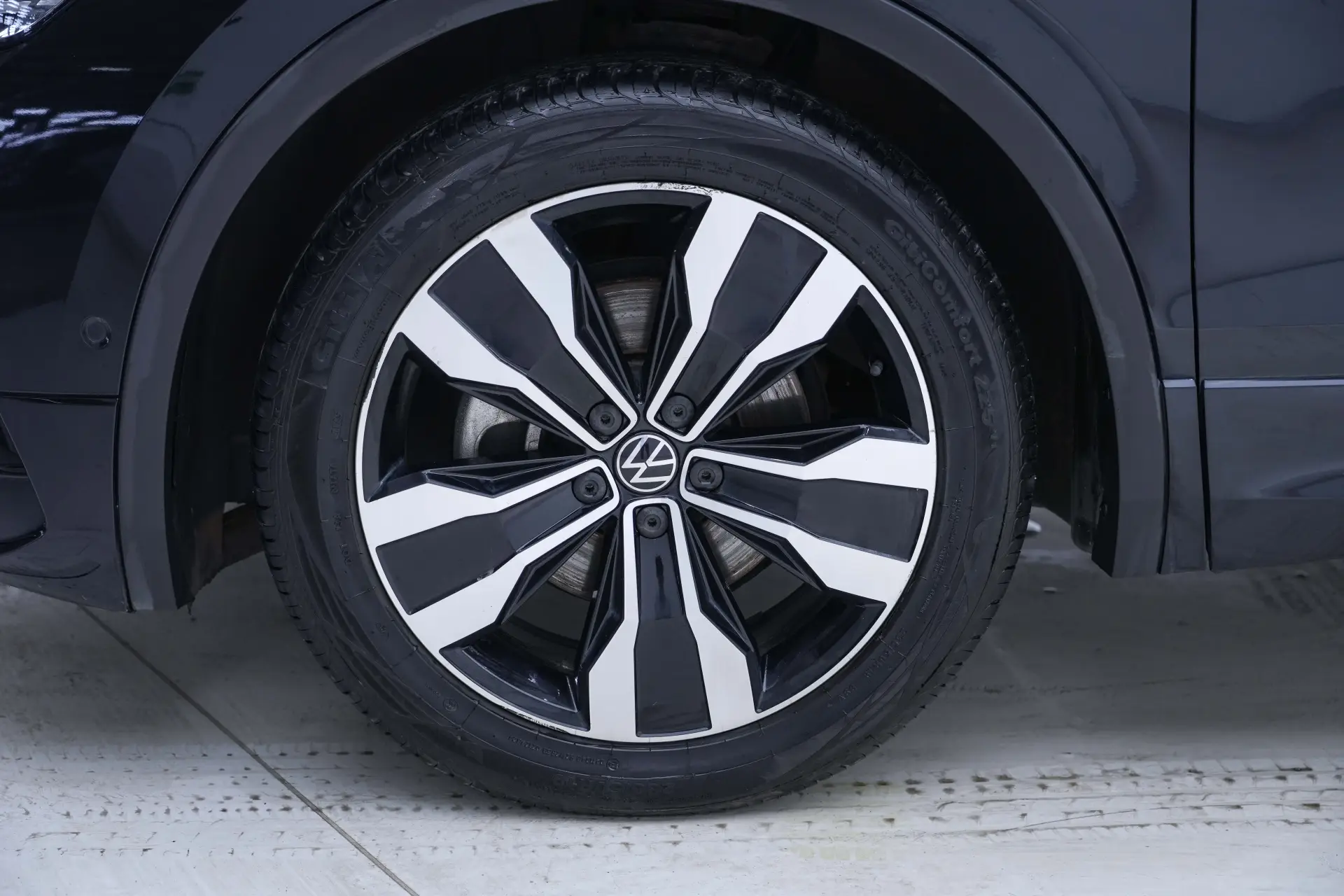 Volkswagen Tiguan L, 2024 11