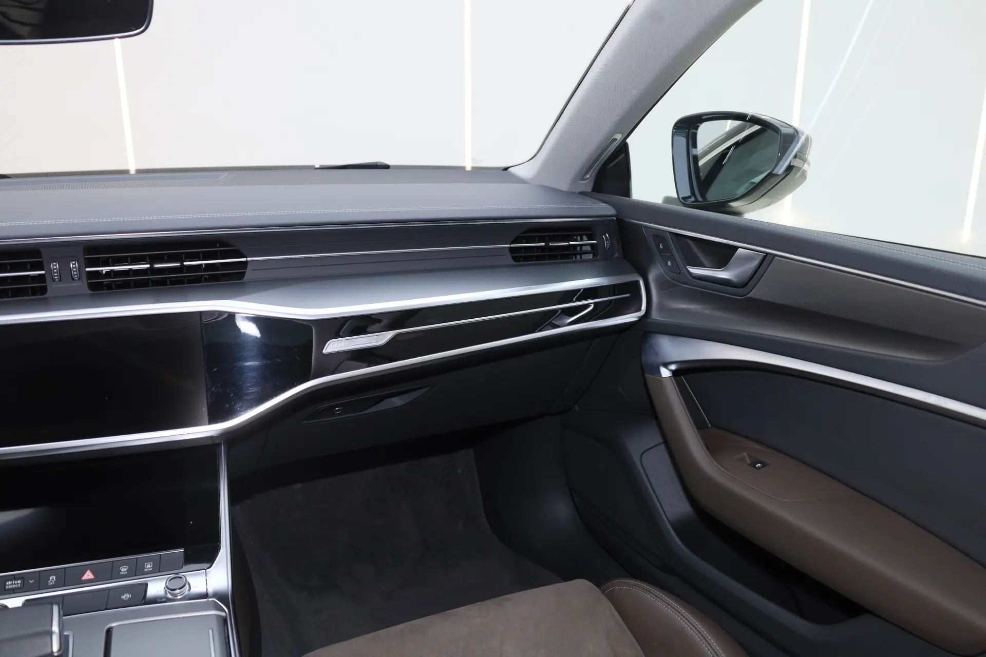 Audi A7L 45 TFSI, 2024 28