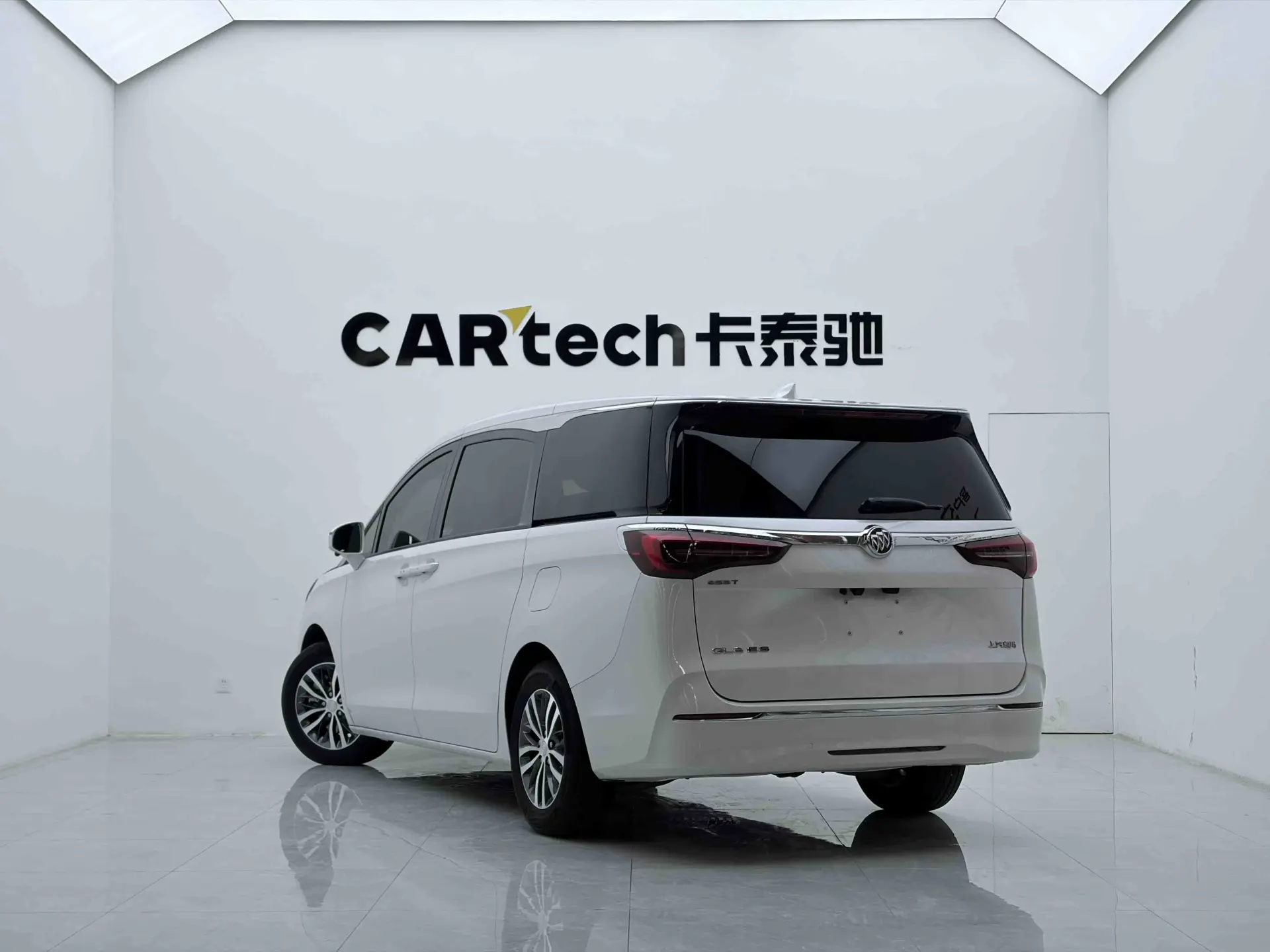 Buick GL8, 2022 6