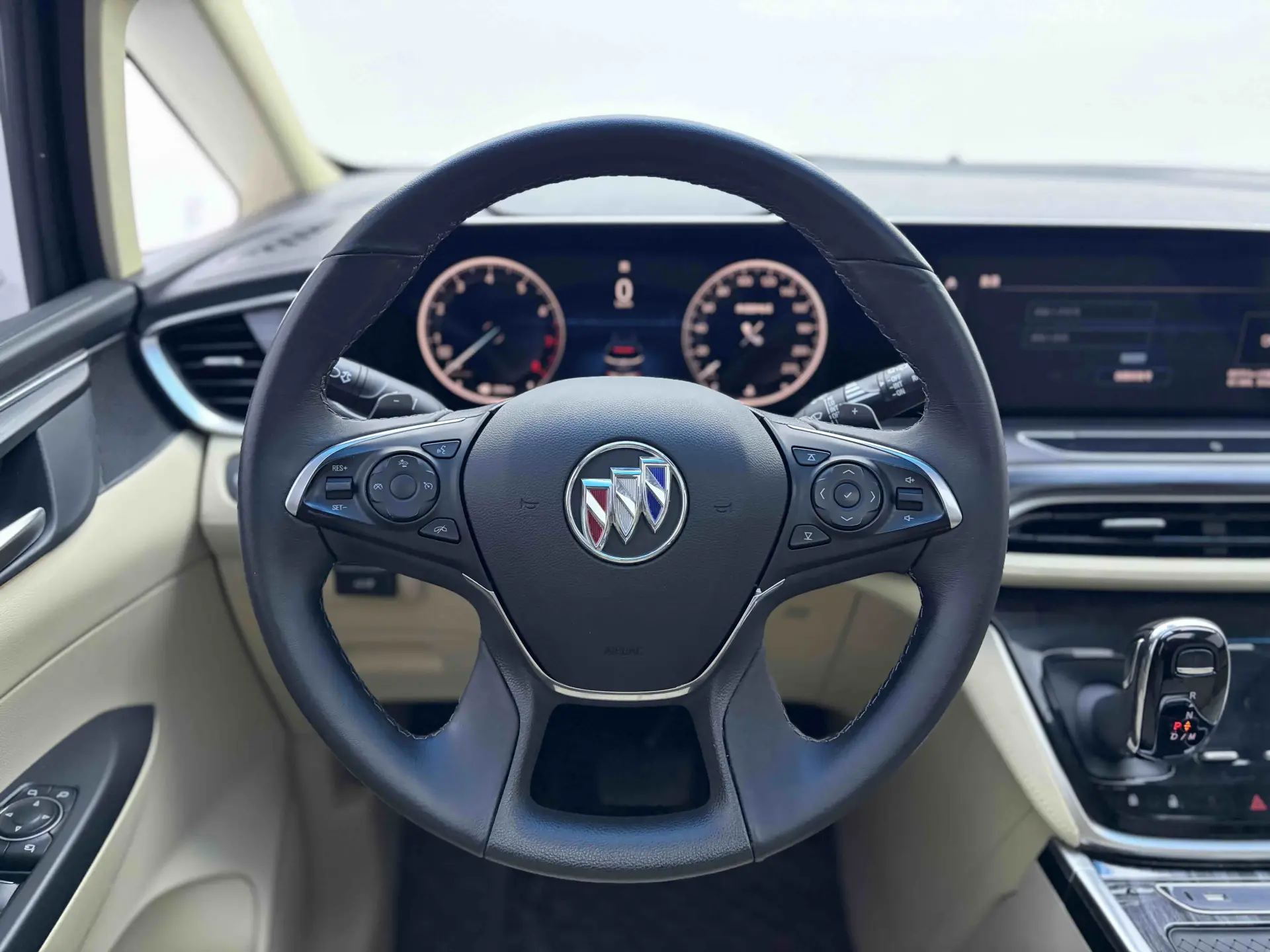 Buick GL8, 2022 10