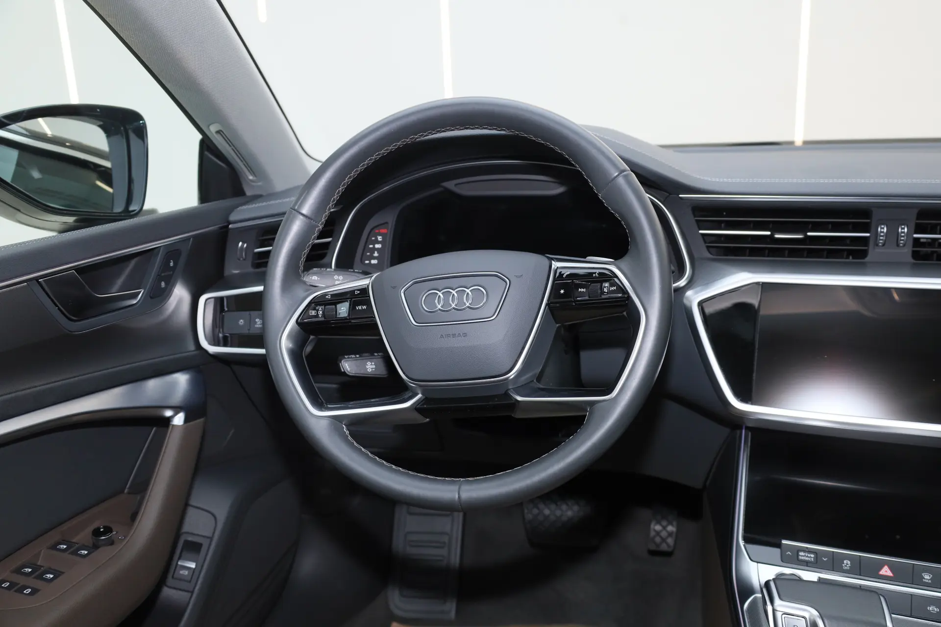 Audi A7L 45 TFSI, 2024 15