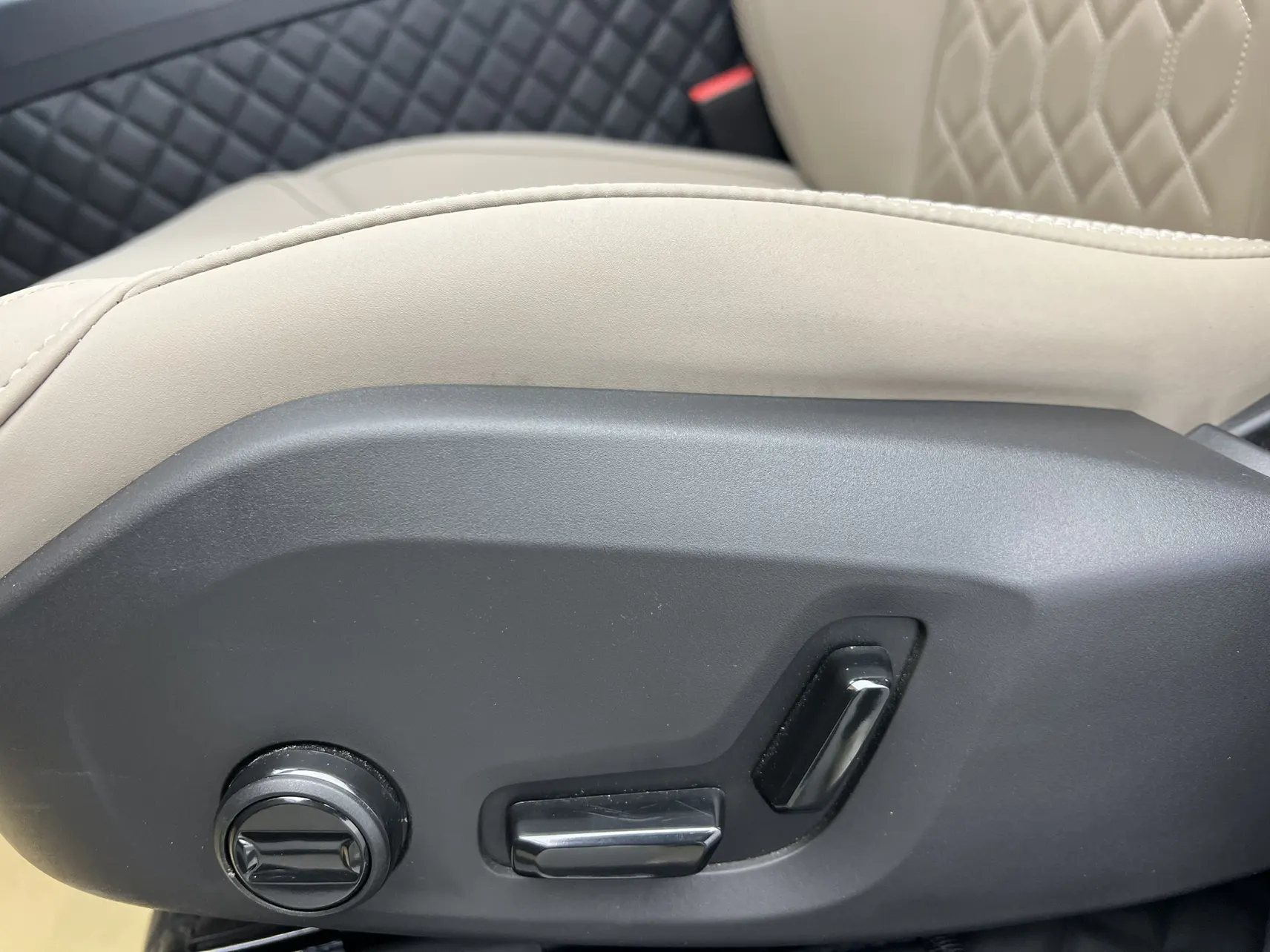 Volvo XC60, 2025 31
