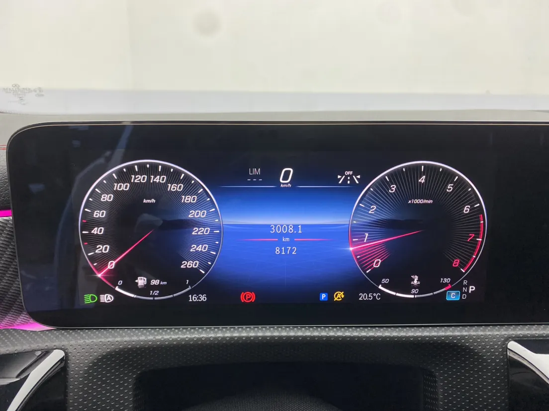 Mercedes-Benz A 200 L, 2025 15