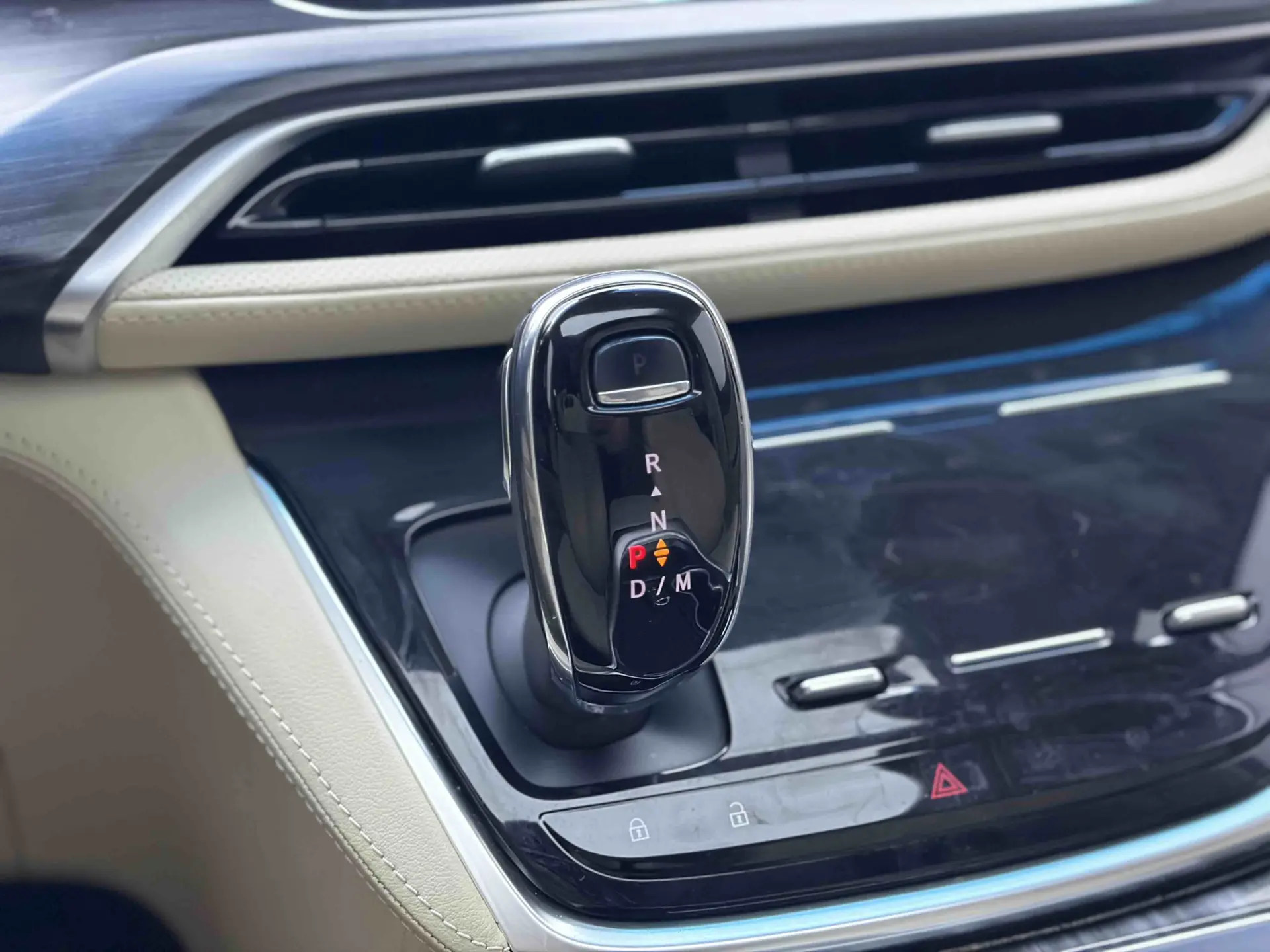 Buick GL8, 2022 13