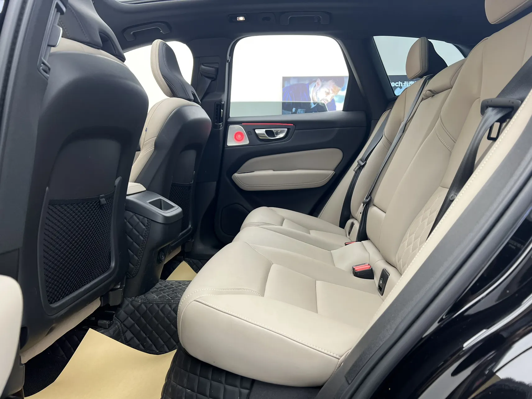 Volvo XC60, 2025 33