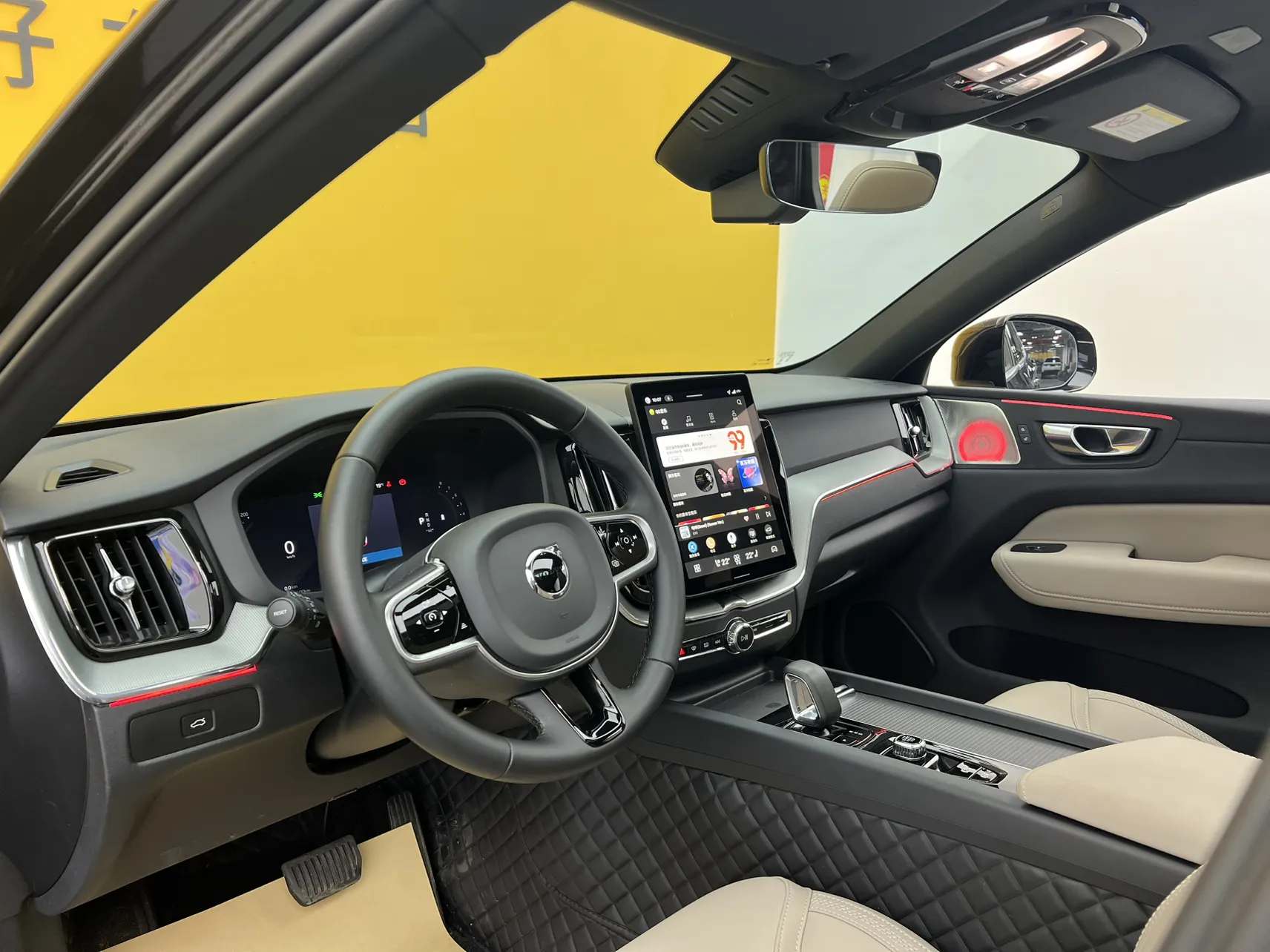 Volvo XC60, 2025 30