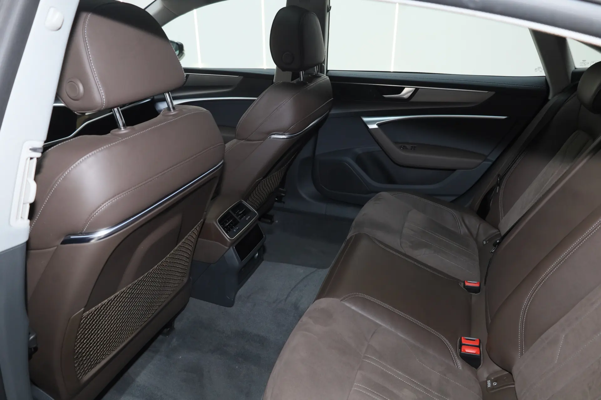 Audi A7L 45 TFSI, 2024 25
