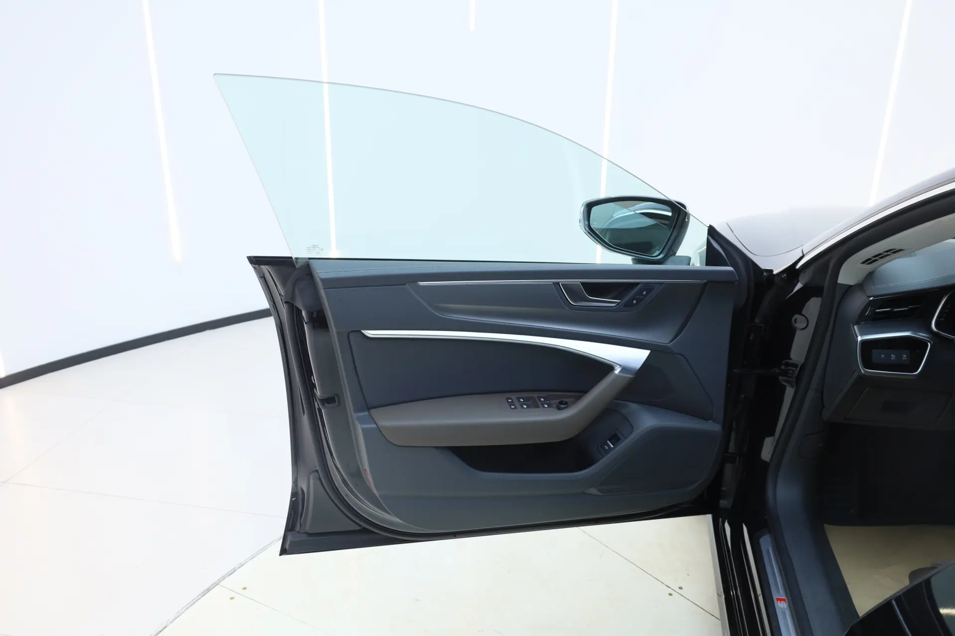 Audi A7L 45 TFSI, 2024 27