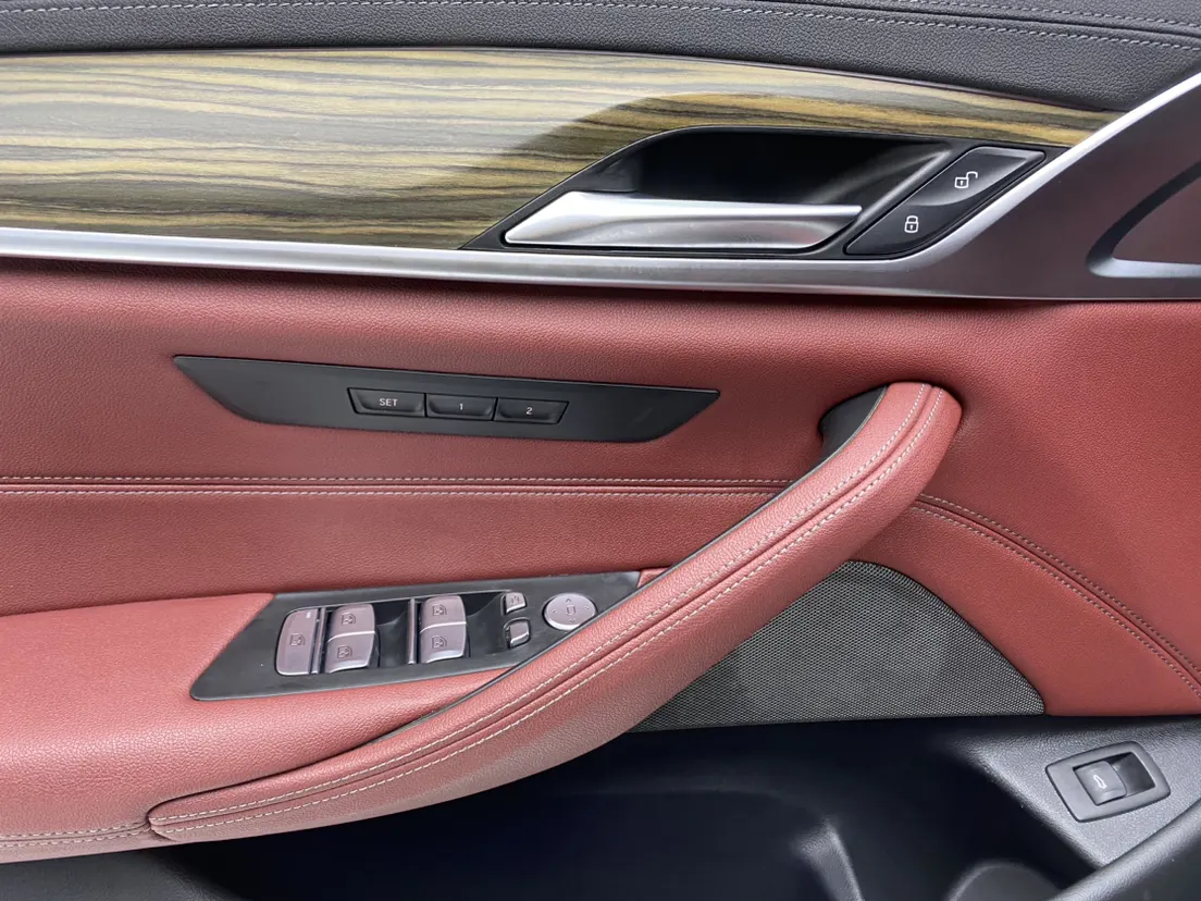 BMW 530Li, 2022 24
