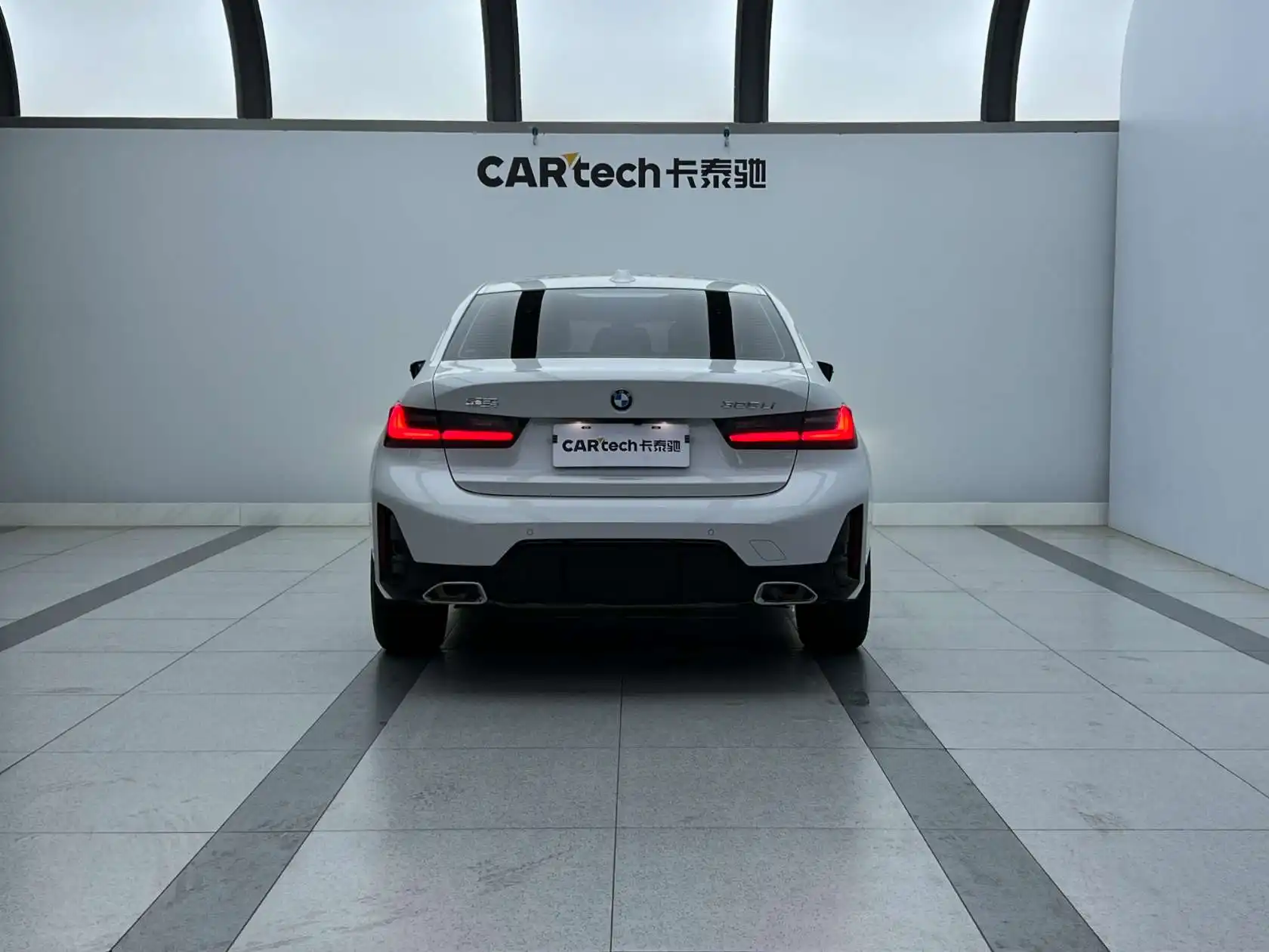 BMW 325Li, 2025 3