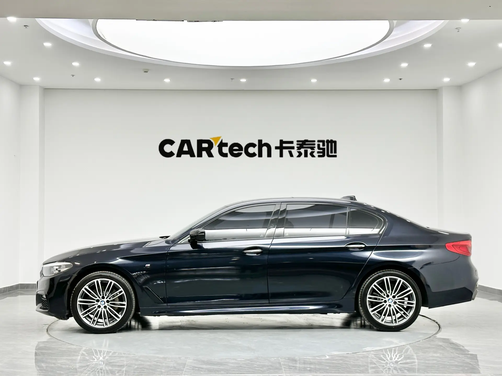 BMW 530Li, 2018 все фото