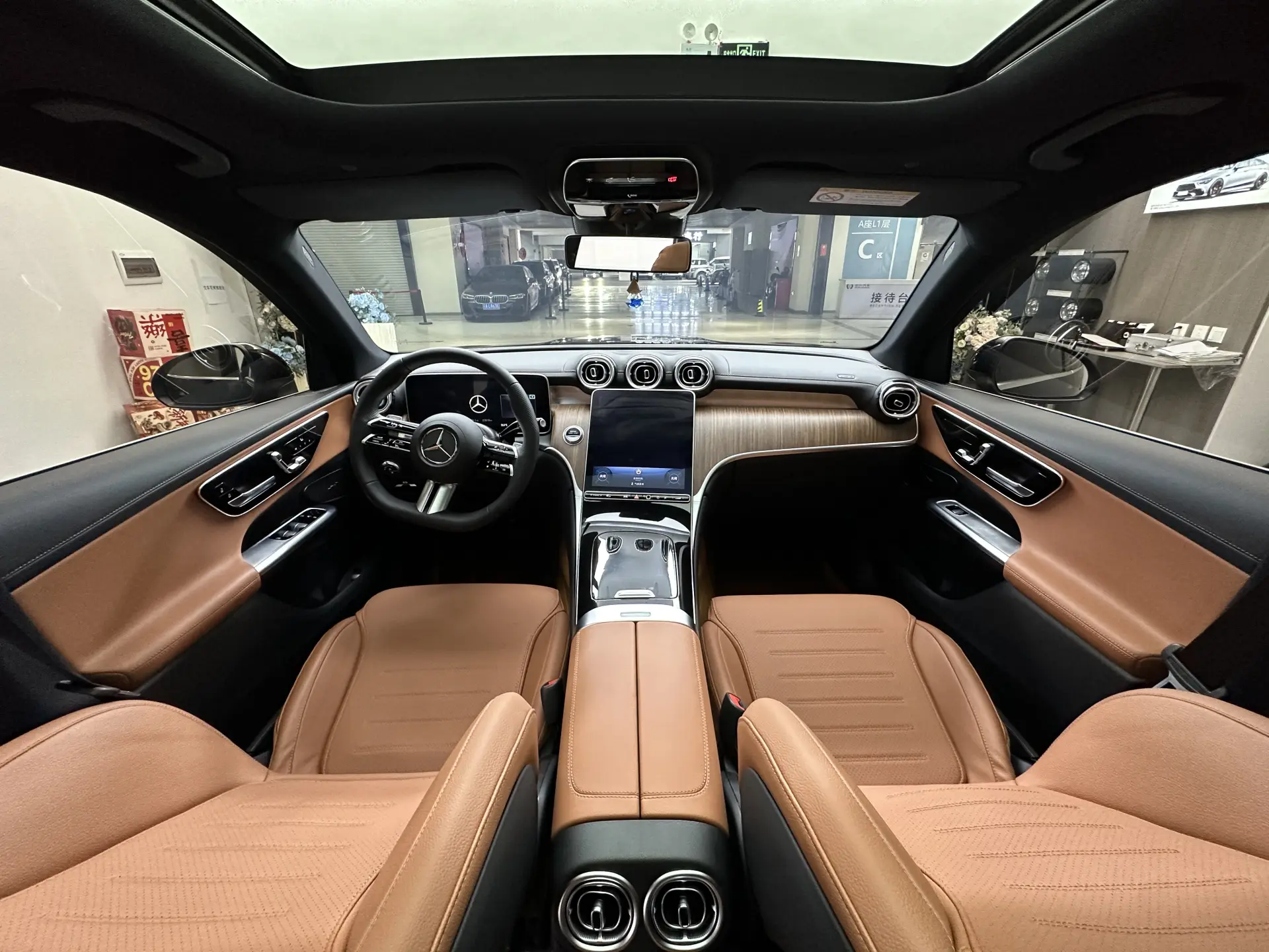 Mercedes-Benz GLC 300 L, 2023 9