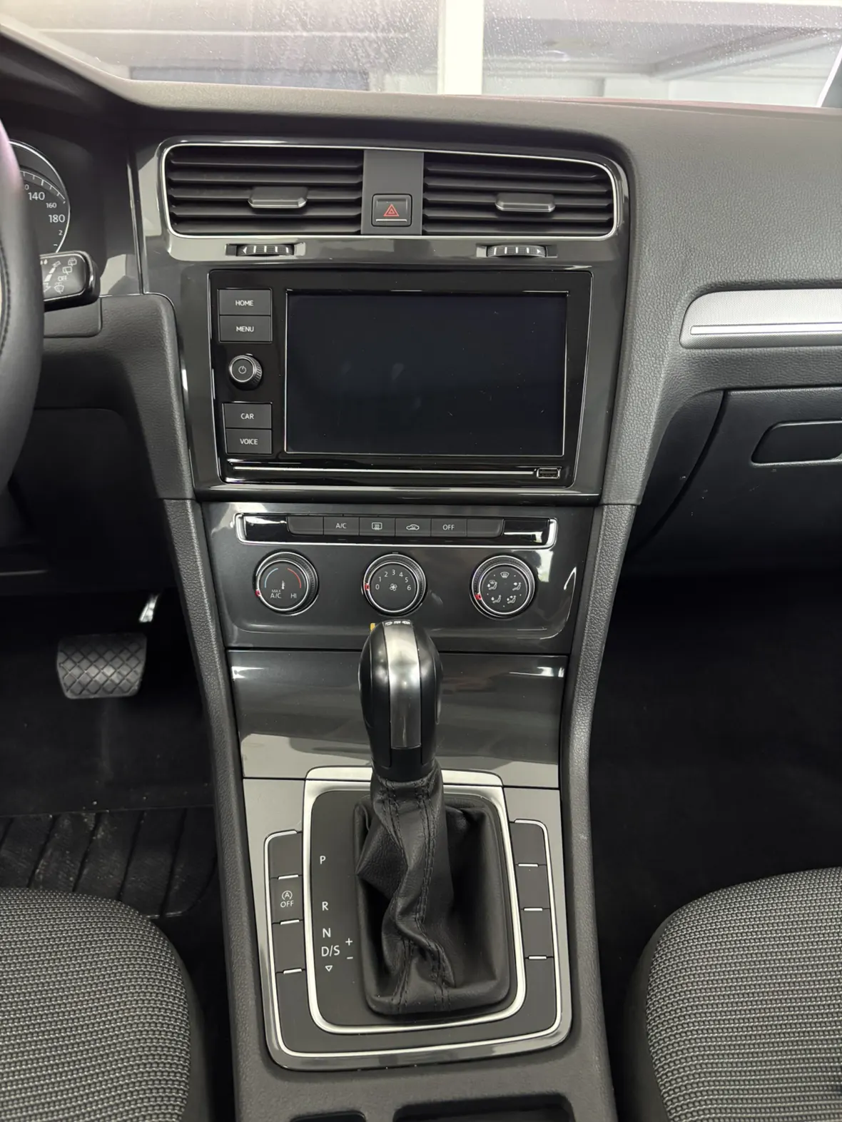 Volkswagen Golf, 2019 14