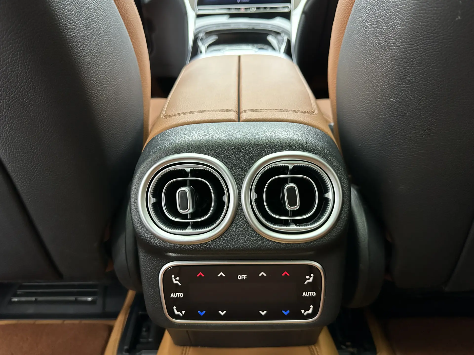 Mercedes-Benz GLC 300 L, 2023 18