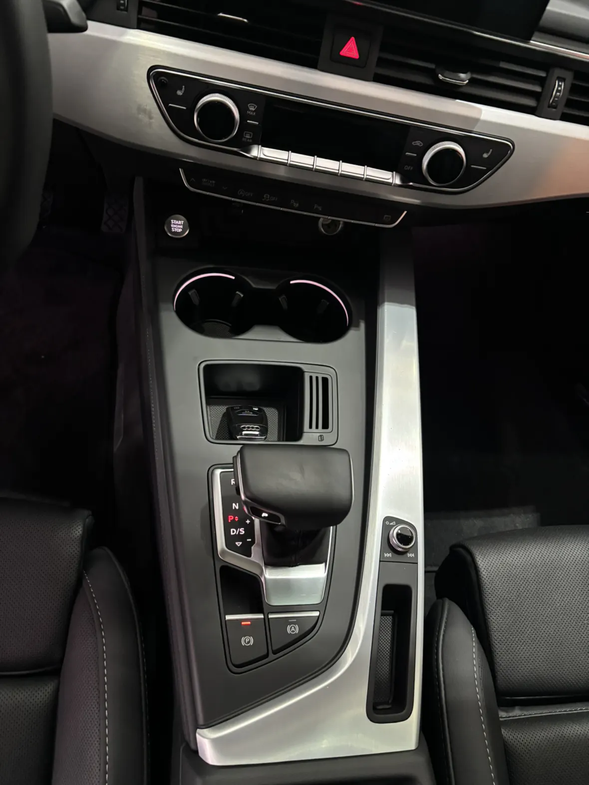 Audi A4L 40 TFSI, 2022 15