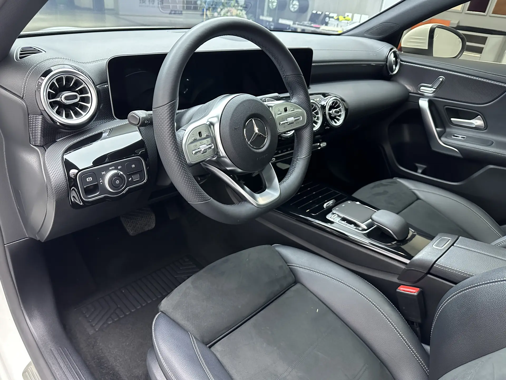 Mercedes-Benz A 200 L, 2020 12
